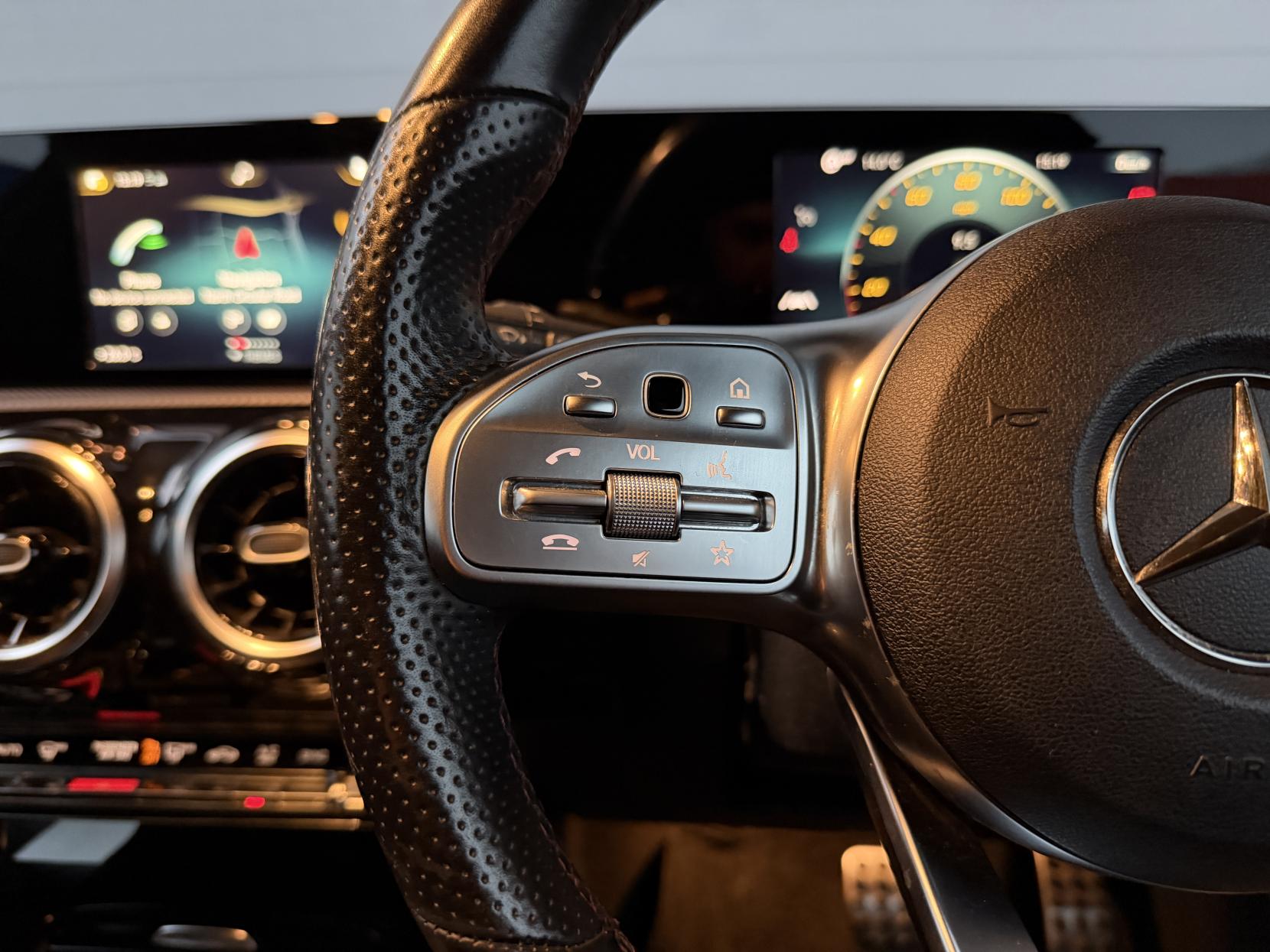 Mercedes-Benz A Class 1.5 A180d AMG Line Hatchback 5dr Diesel 7G-DCT Euro 6 (s/s) (116 ps)