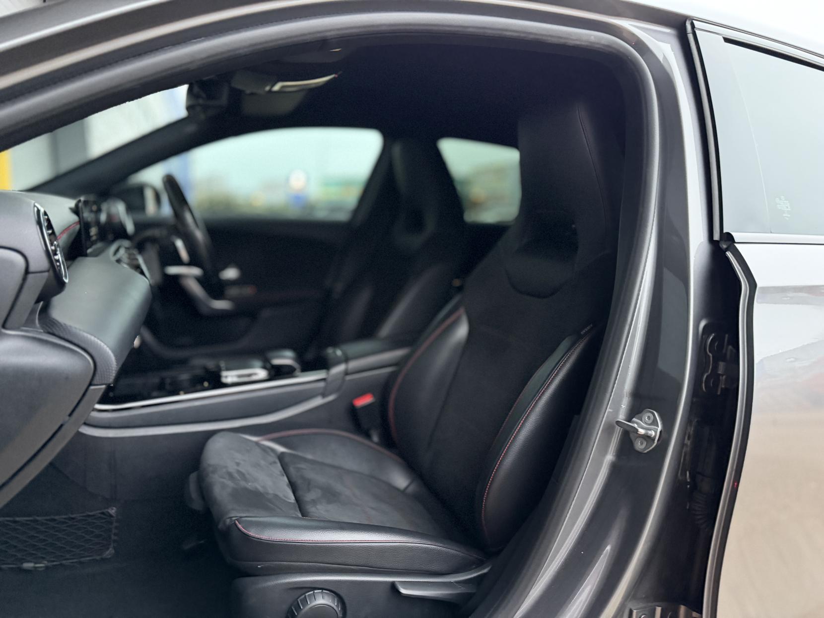 Mercedes-Benz A Class 1.5 A180d AMG Line Hatchback 5dr Diesel 7G-DCT Euro 6 (s/s) (116 ps)