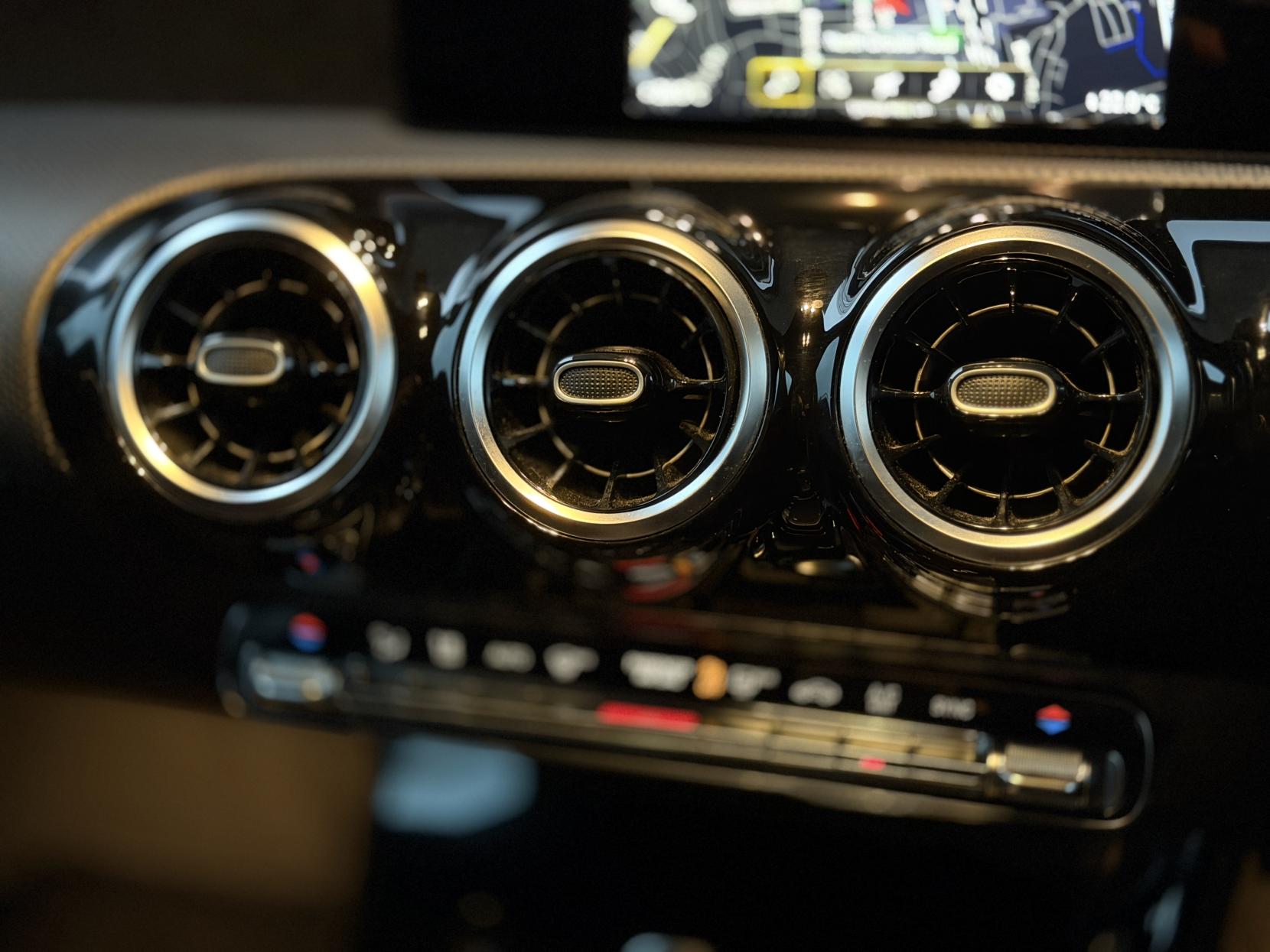 Mercedes-Benz A Class 1.5 A180d AMG Line Hatchback 5dr Diesel 7G-DCT Euro 6 (s/s) (116 ps)