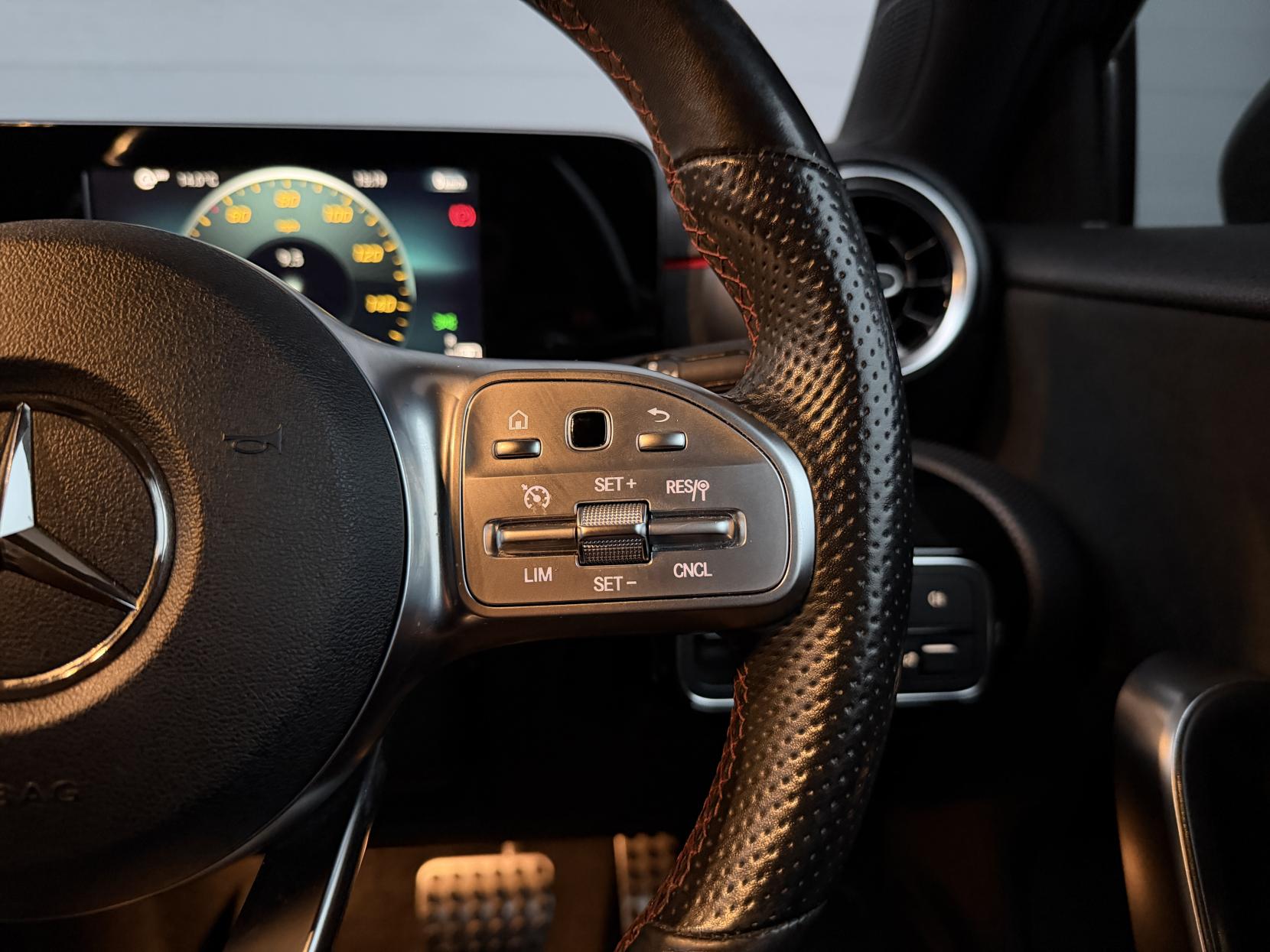 Mercedes-Benz A Class 1.5 A180d AMG Line Hatchback 5dr Diesel 7G-DCT Euro 6 (s/s) (116 ps)