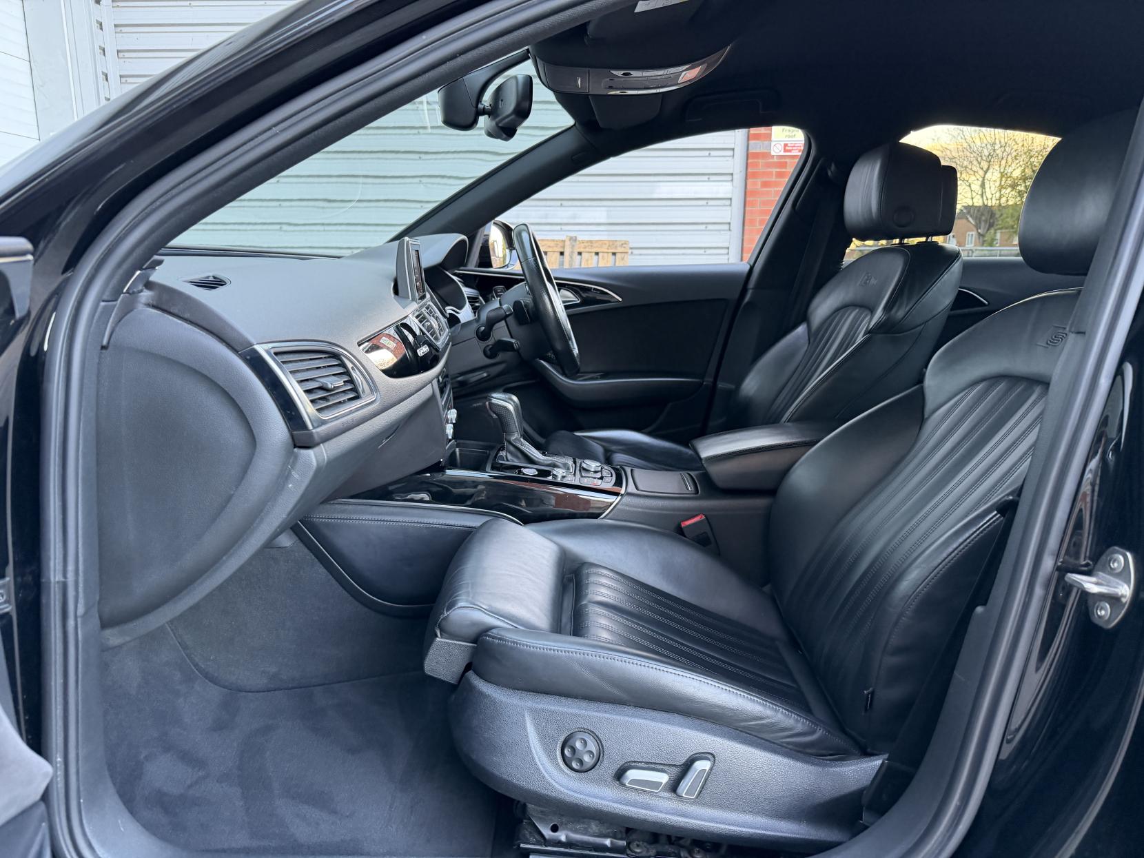 Audi A6 Saloon 2.0 TDI Black Edition Saloon 4dr Diesel S Tronic quattro Euro 6 (s/s) (190 ps)