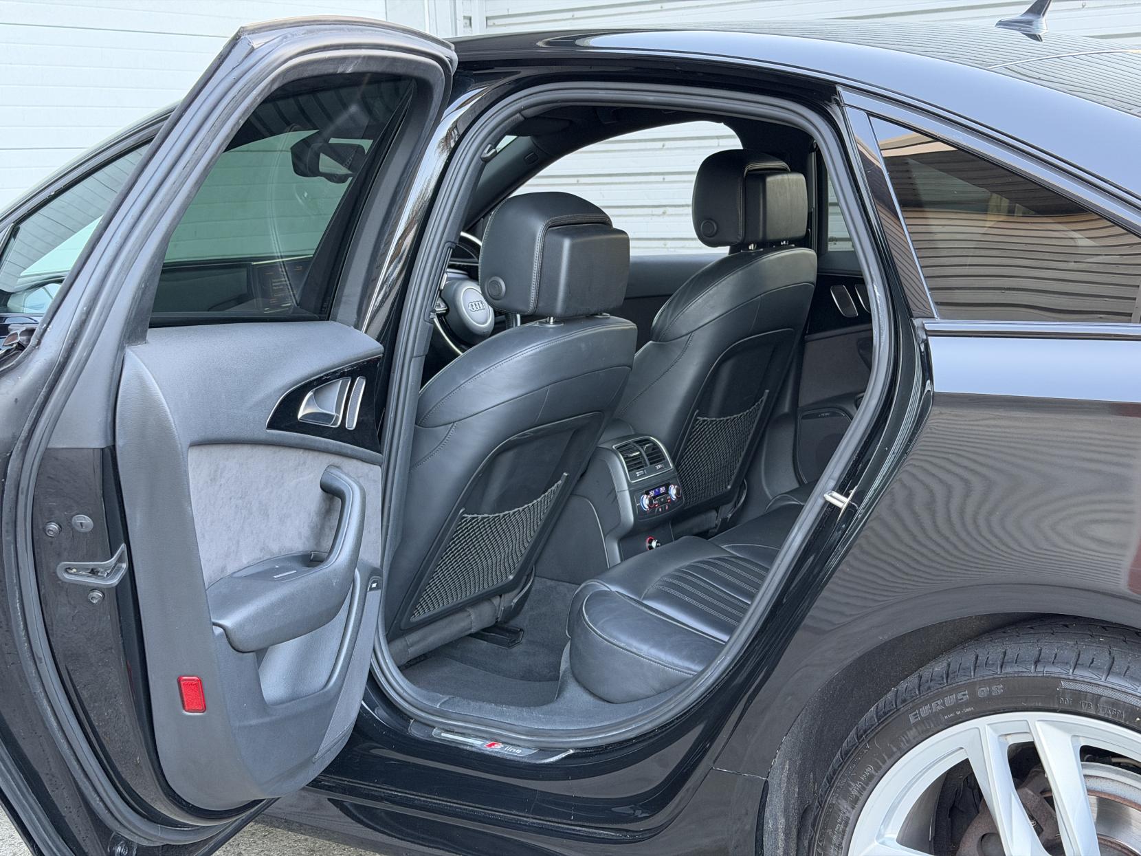 Audi A6 Saloon 2.0 TDI Black Edition Saloon 4dr Diesel S Tronic quattro Euro 6 (s/s) (190 ps)