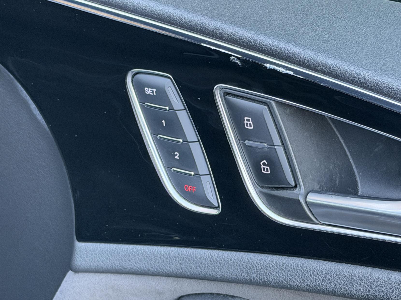 Audi A6 Saloon 2.0 TDI Black Edition Saloon 4dr Diesel S Tronic quattro Euro 6 (s/s) (190 ps)