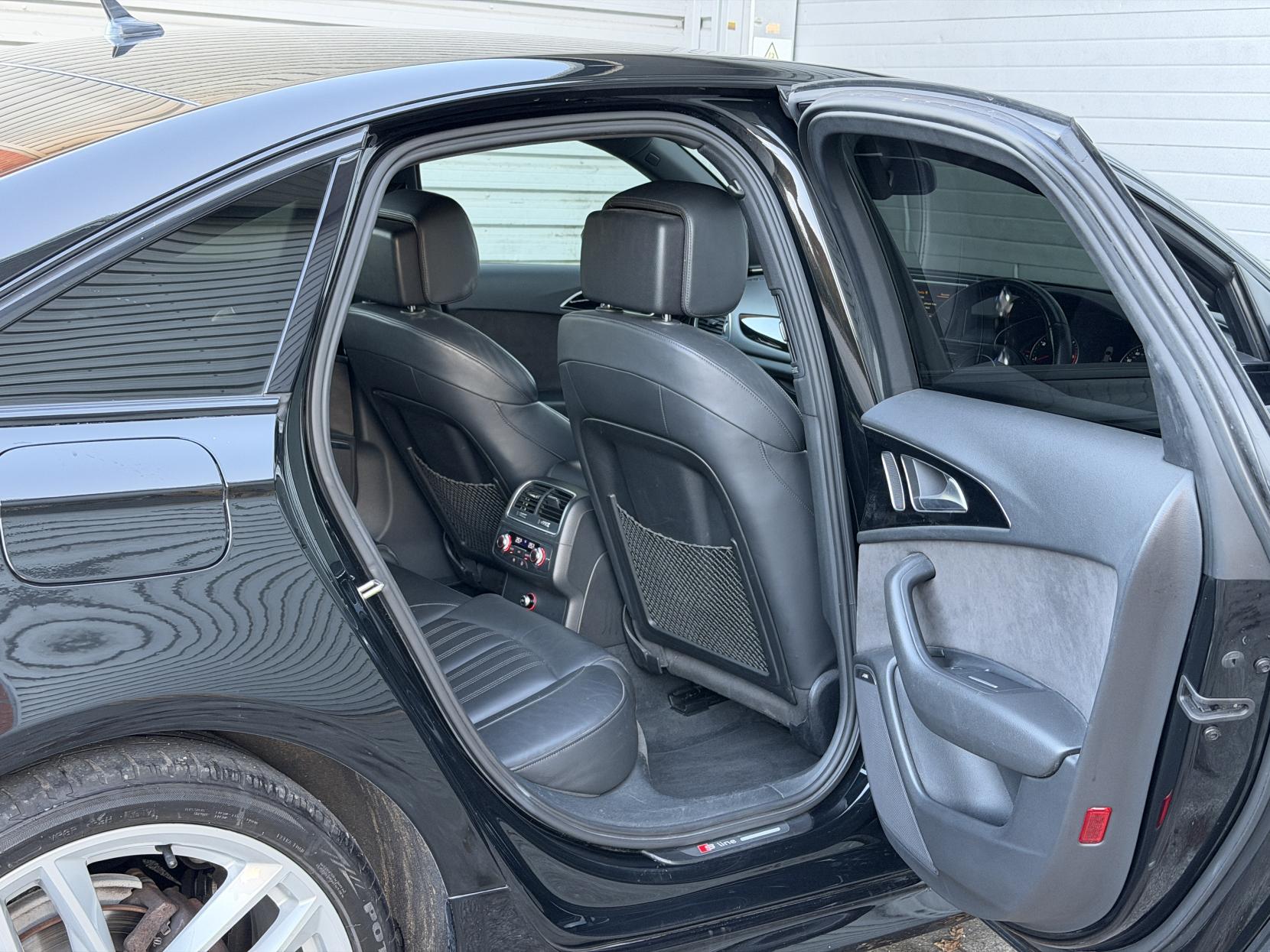 Audi A6 Saloon 2.0 TDI Black Edition Saloon 4dr Diesel S Tronic quattro Euro 6 (s/s) (190 ps)