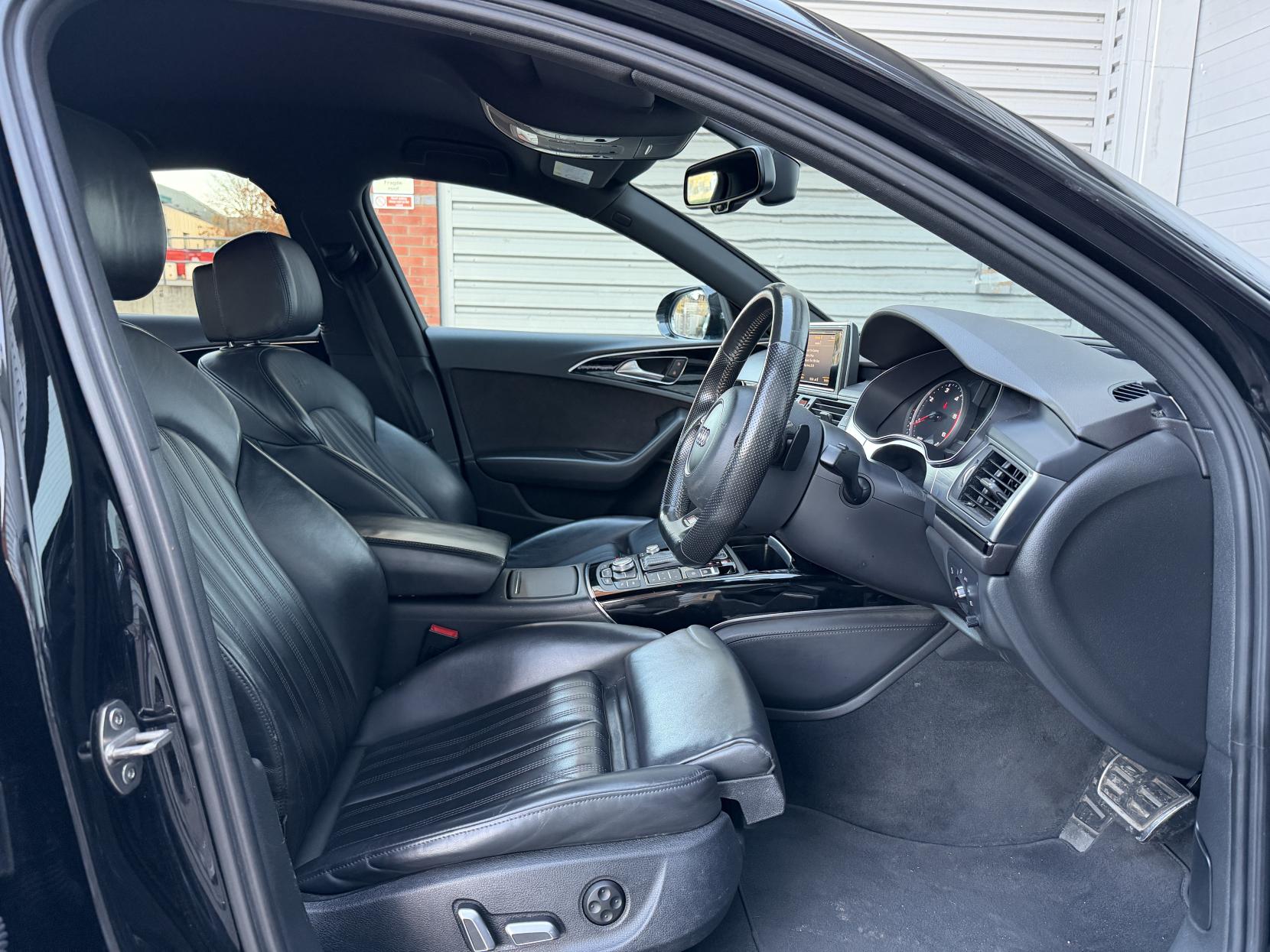 Audi A6 Saloon 2.0 TDI Black Edition Saloon 4dr Diesel S Tronic quattro Euro 6 (s/s) (190 ps)