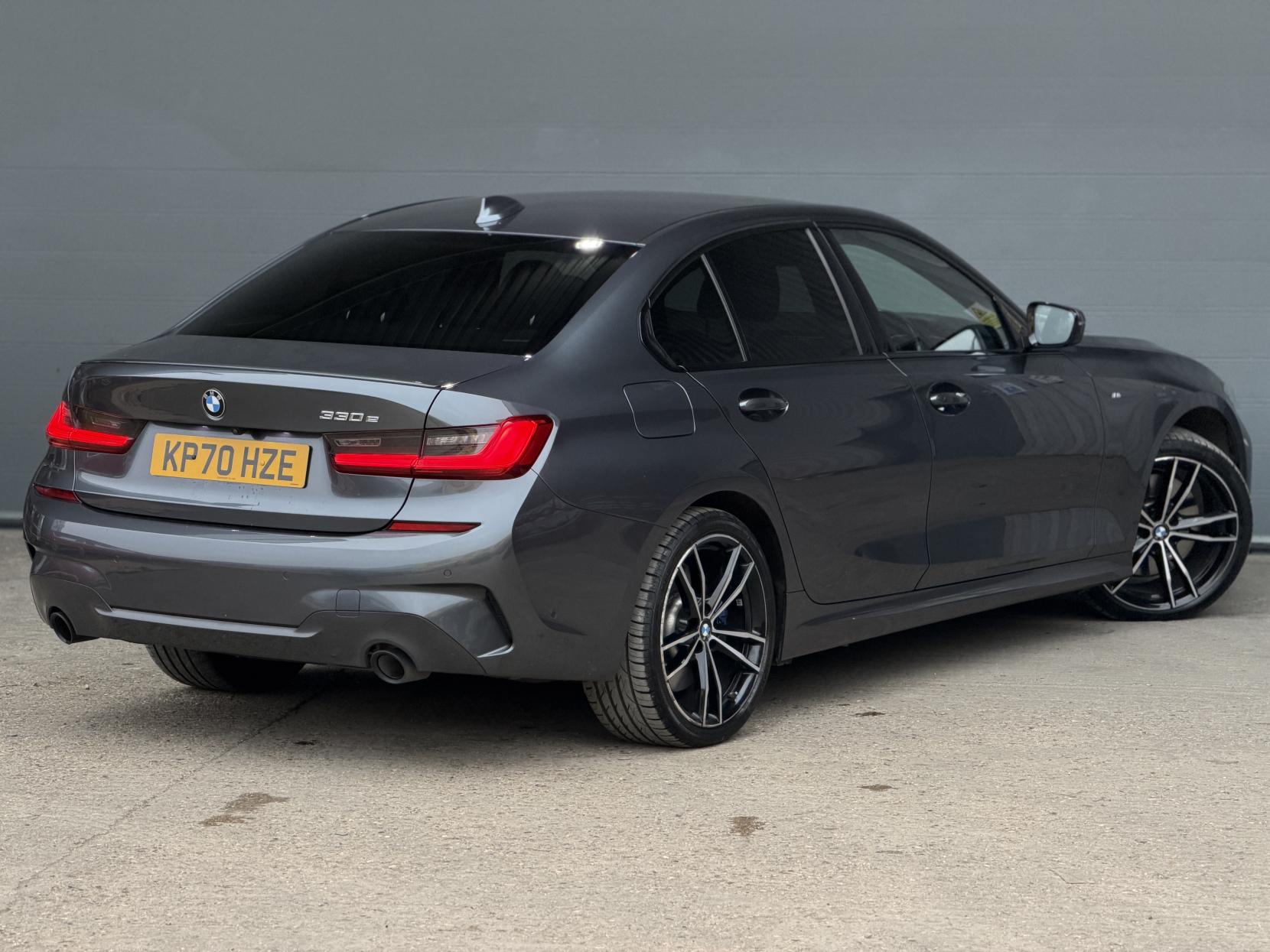 BMW 3 Series 2.0 330e 12kWh M Sport Saloon 4dr Petrol Plug-in Hybrid Auto Euro 6 (s/s) (292 ps)