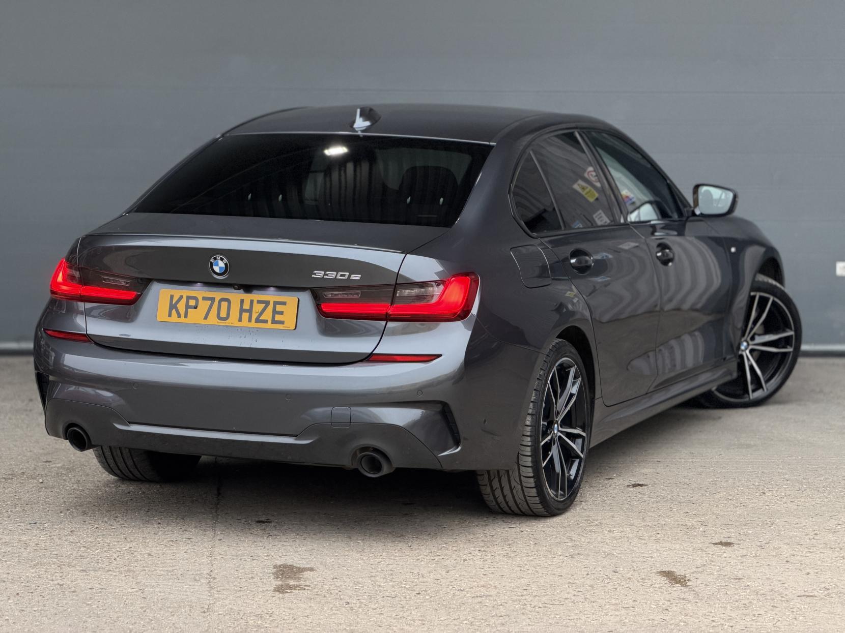 BMW 3 Series 2.0 330e 12kWh M Sport Saloon 4dr Petrol Plug-in Hybrid Auto Euro 6 (s/s) (292 ps)