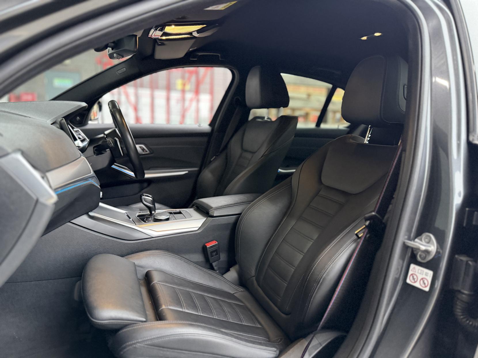 BMW 3 Series 2.0 330e 12kWh M Sport Saloon 4dr Petrol Plug-in Hybrid Auto Euro 6 (s/s) (292 ps)