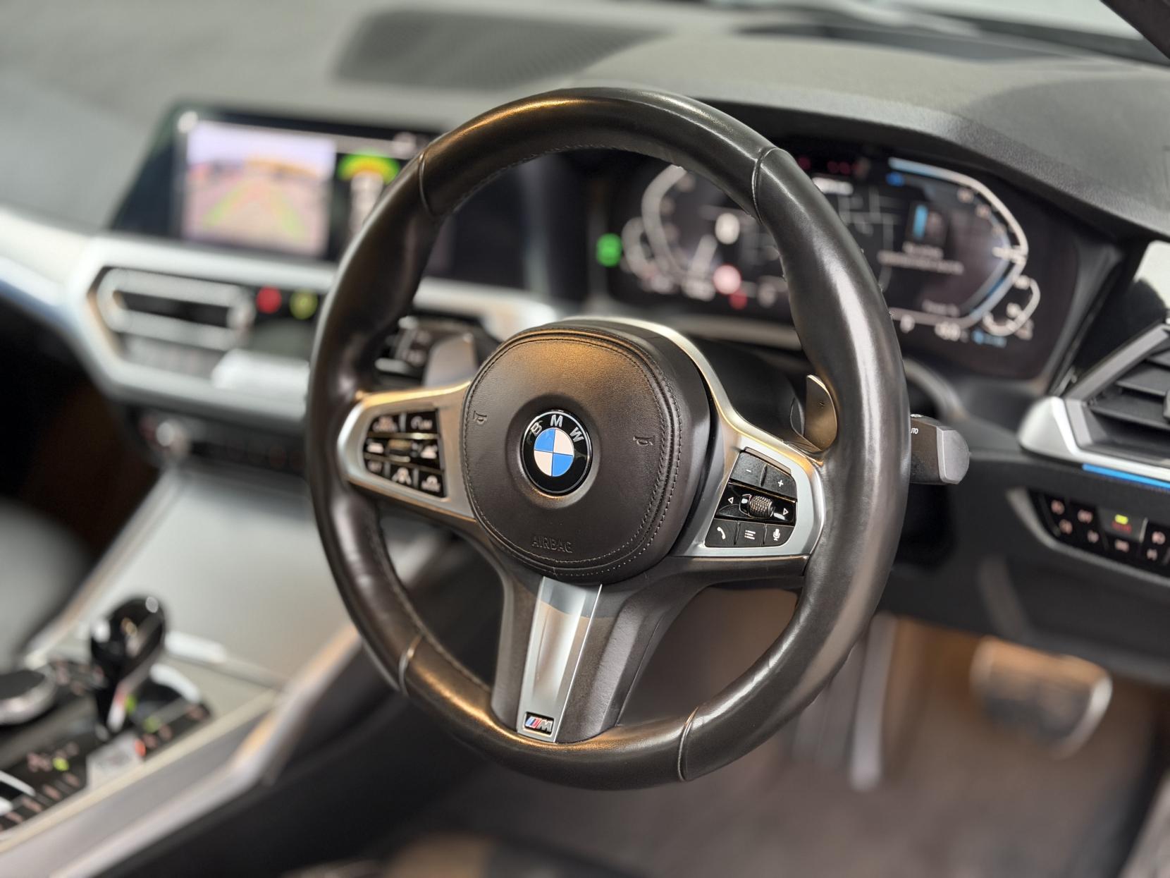 BMW 3 Series 2.0 330e 12kWh M Sport Saloon 4dr Petrol Plug-in Hybrid Auto Euro 6 (s/s) (292 ps)