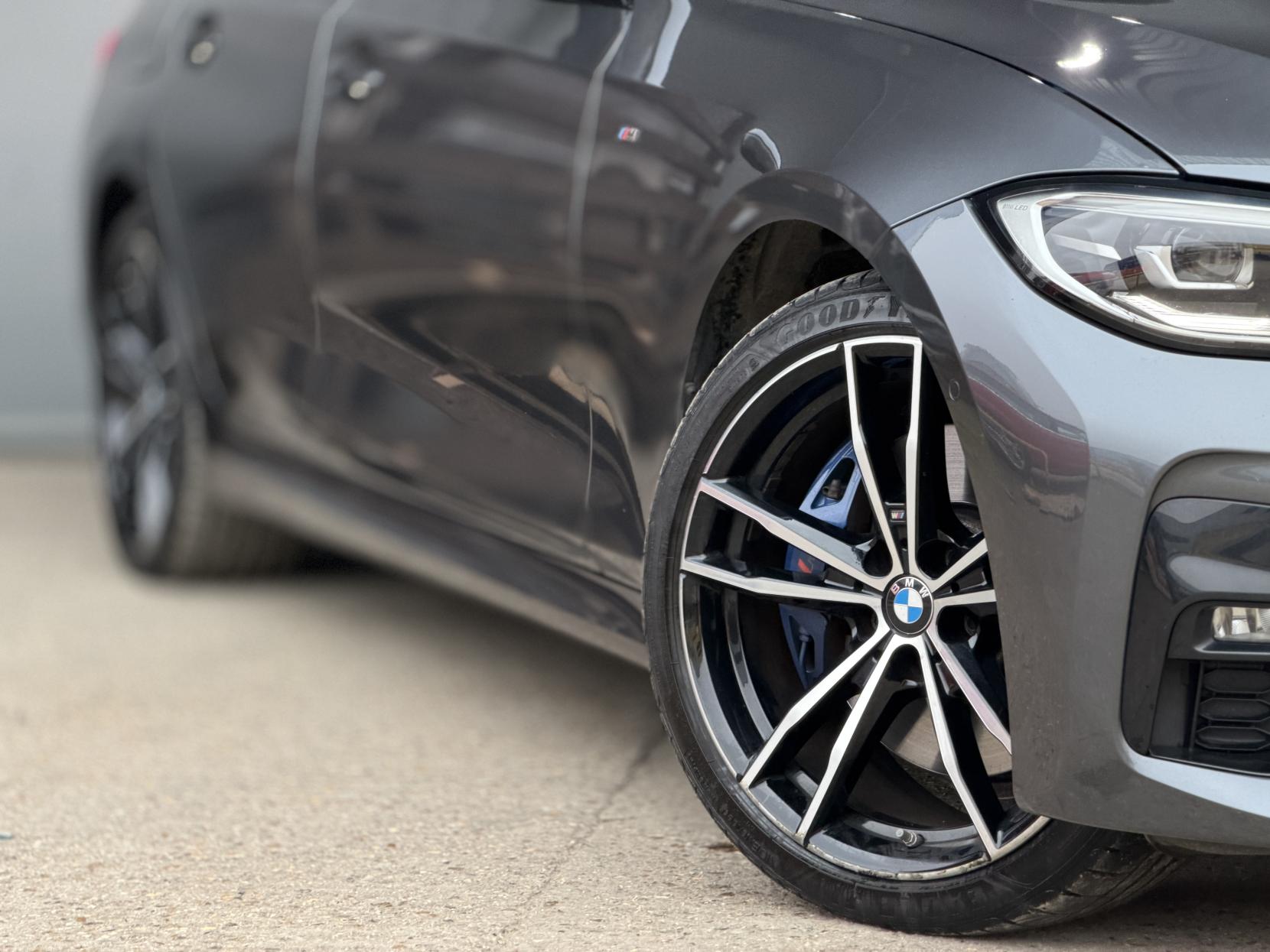 BMW 3 Series 2.0 330e 12kWh M Sport Saloon 4dr Petrol Plug-in Hybrid Auto Euro 6 (s/s) (292 ps)