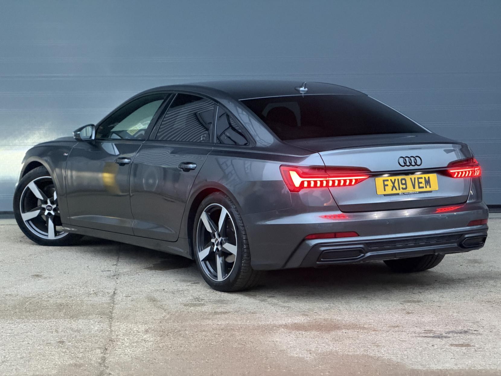 Audi A6 Saloon 2.0 TDI 40 S line Saloon 4dr Diesel S Tronic Euro 6 (s/s) (204 ps)