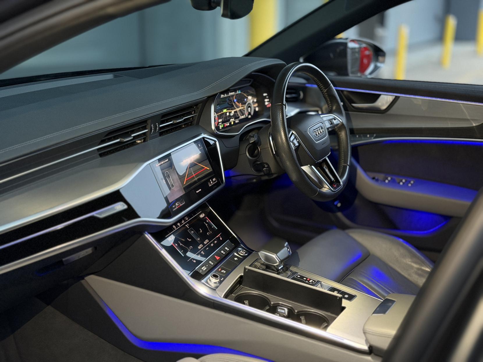 Audi A6 Saloon 2.0 TDI 40 S line Saloon 4dr Diesel S Tronic Euro 6 (s/s) (204 ps)