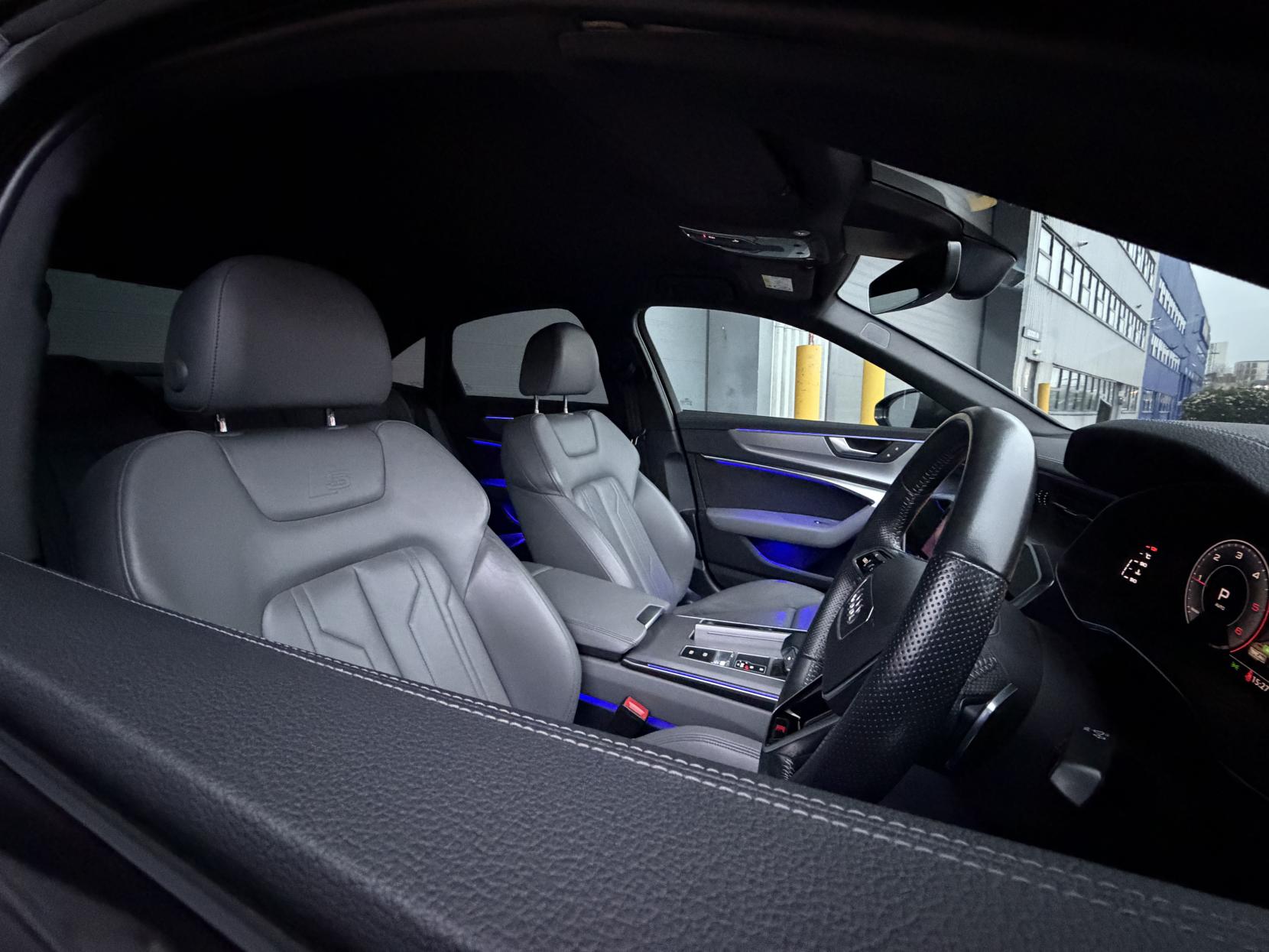 Audi A6 Saloon 2.0 TDI 40 S line Saloon 4dr Diesel S Tronic Euro 6 (s/s) (204 ps)