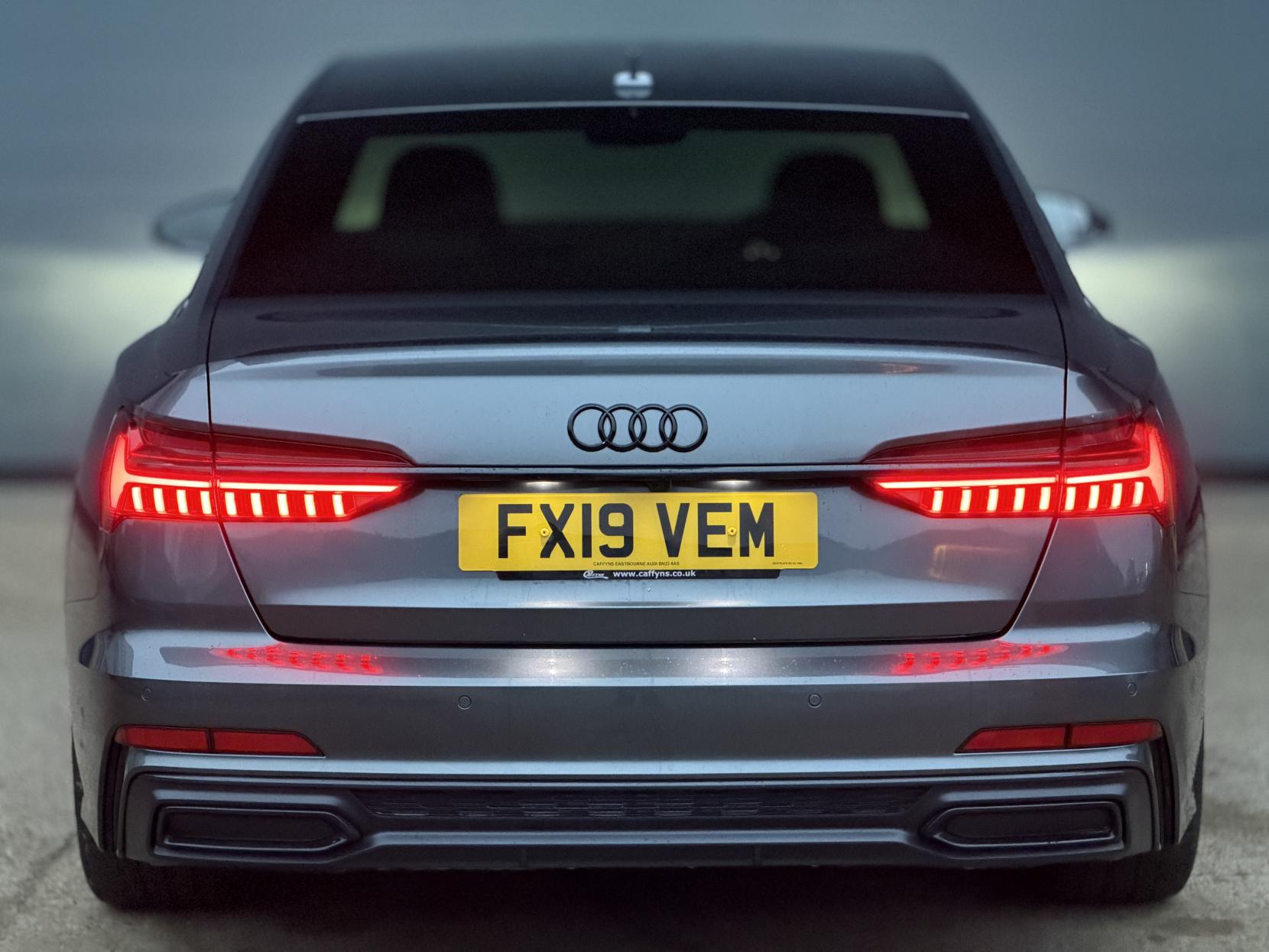 Audi A6 Saloon 2.0 TDI 40 S line Saloon 4dr Diesel S Tronic Euro 6 (s/s) (204 ps)