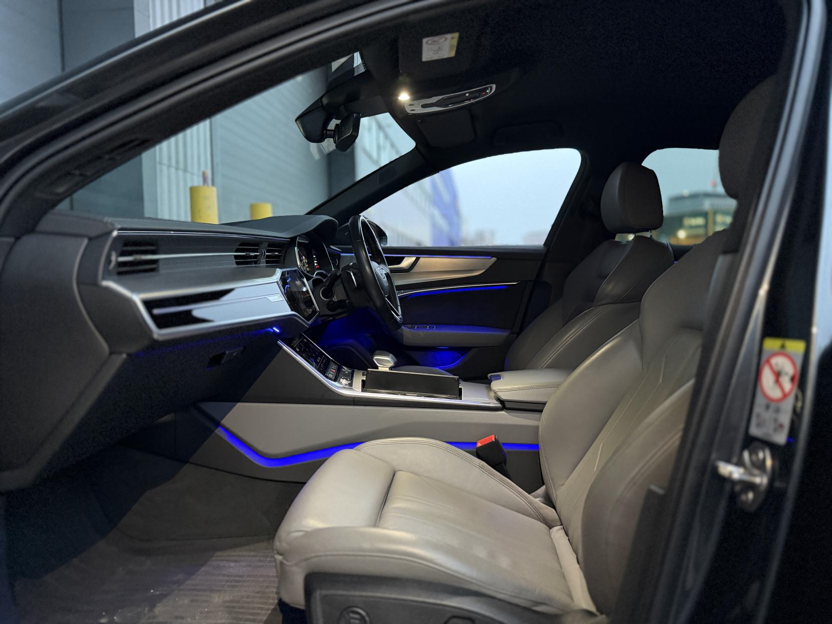 Audi A6 Saloon 2.0 TDI 40 S line Saloon 4dr Diesel S Tronic Euro 6 (s/s) (204 ps)