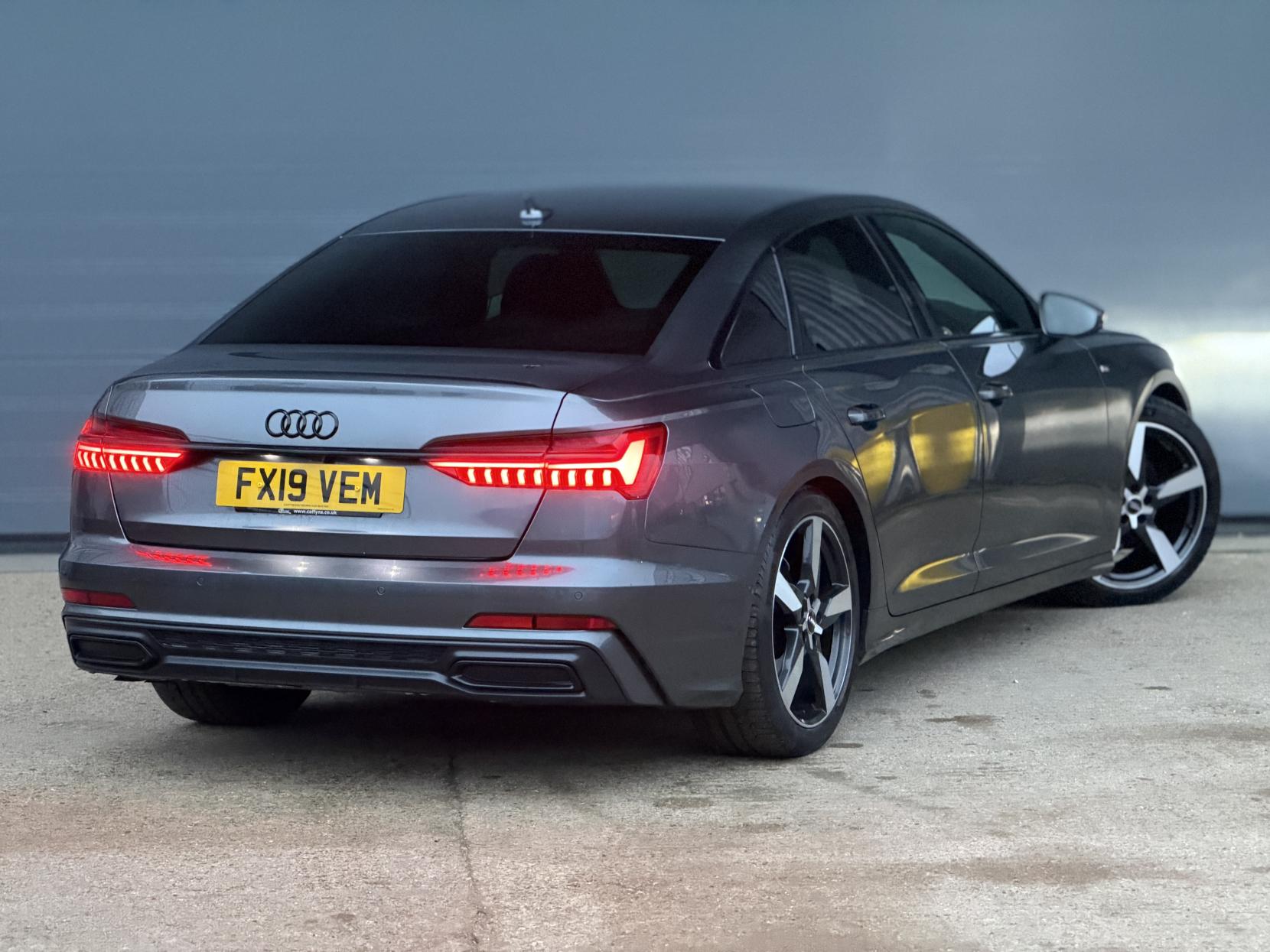 Audi A6 Saloon 2.0 TDI 40 S line Saloon 4dr Diesel S Tronic Euro 6 (s/s) (204 ps)