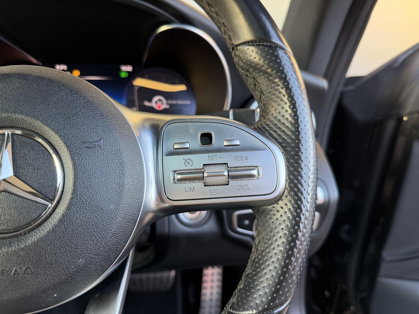 Mercedes-Benz C Class 2.0 C220d AMG Line (Premium Plus) Coupe 2dr Diesel G-Tronic+ Euro 6 (s/s) (194 ps)