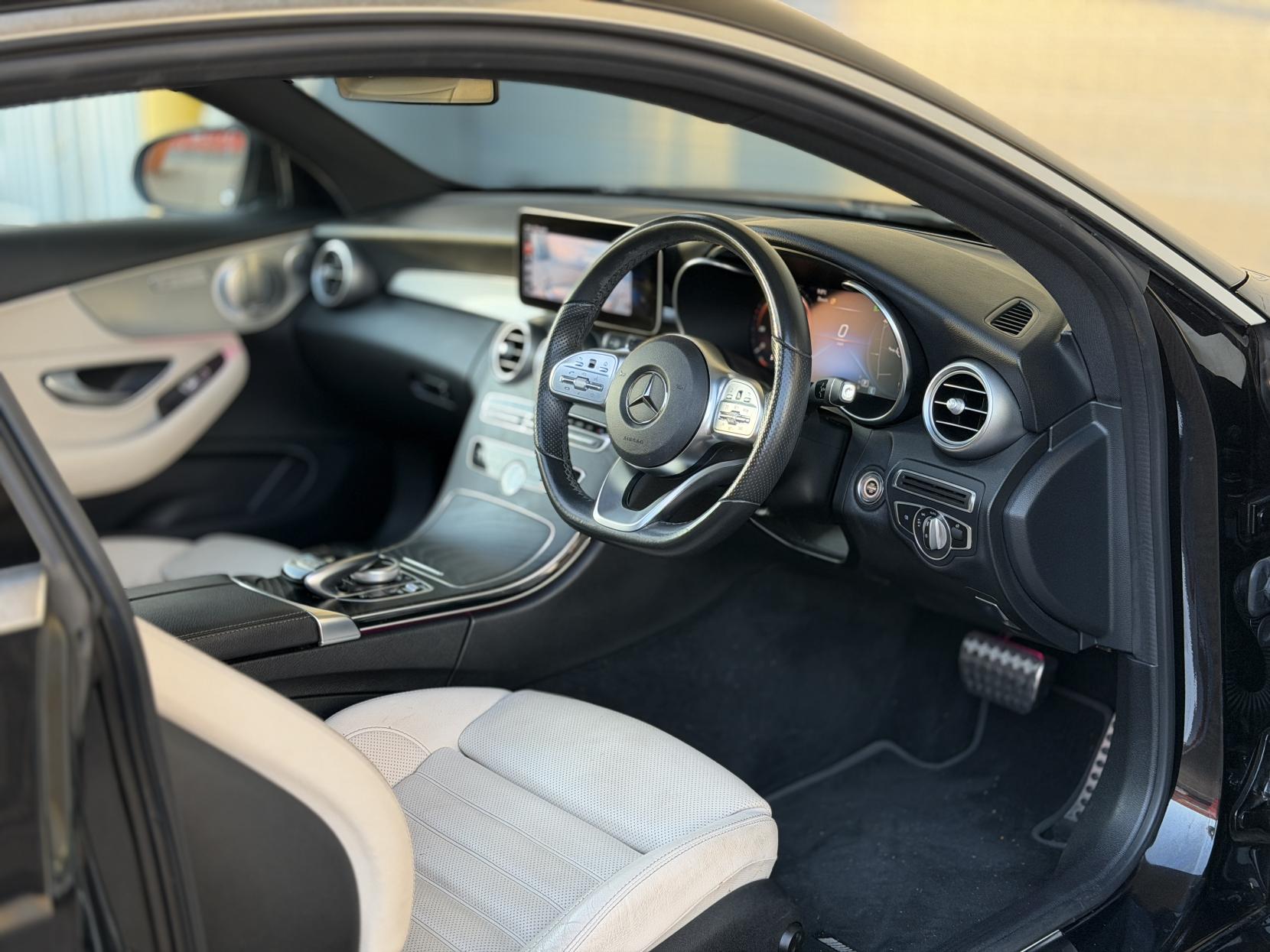 Mercedes-Benz C Class 2.0 C220d AMG Line (Premium Plus) Coupe 2dr Diesel G-Tronic+ Euro 6 (s/s) (194 ps)