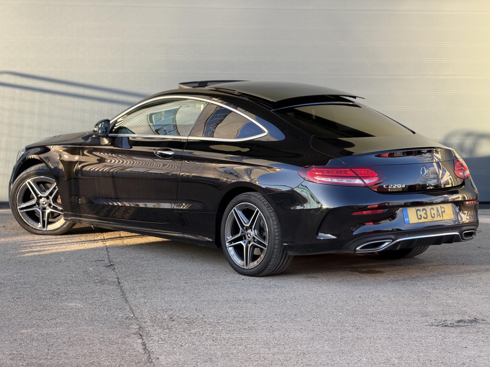 Mercedes-Benz C Class 2.0 C220d AMG Line (Premium Plus) Coupe 2dr Diesel G-Tronic+ Euro 6 (s/s) (194 ps)