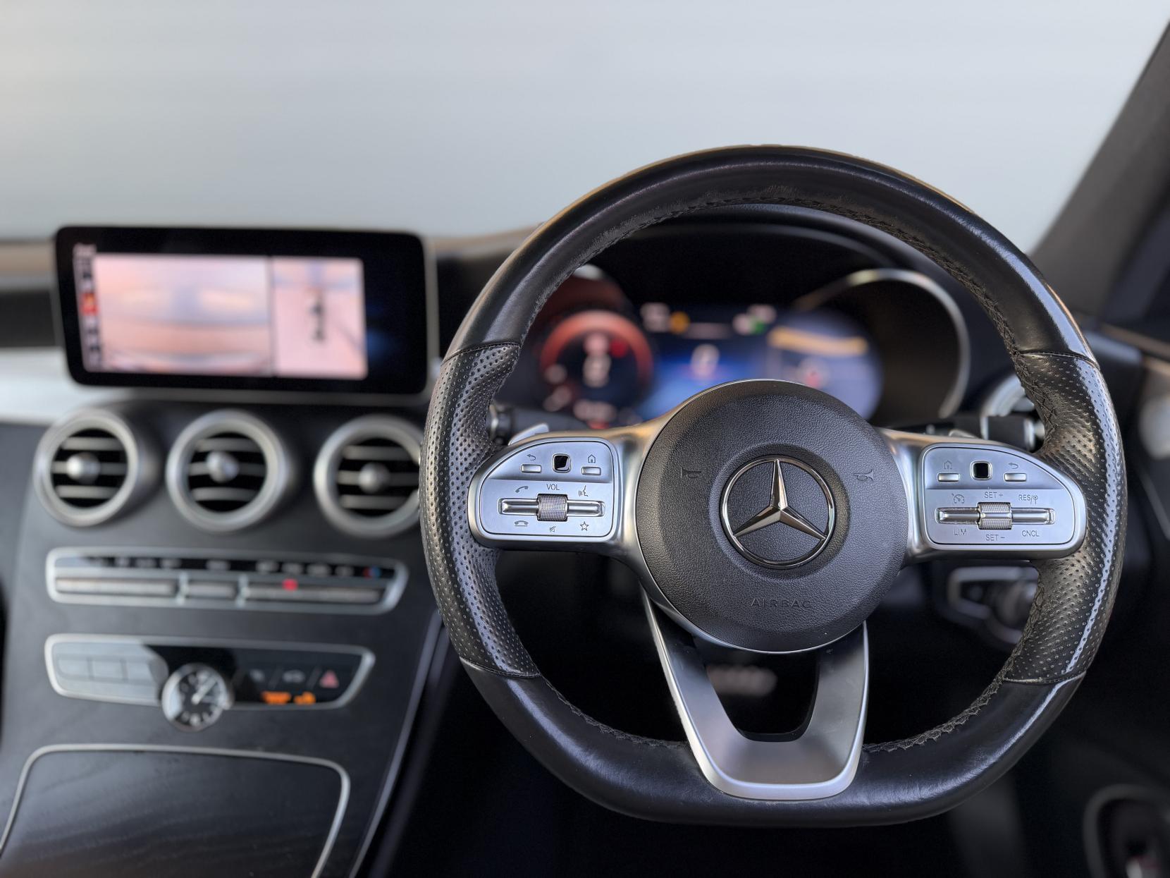 Mercedes-Benz C Class 2.0 C220d AMG Line (Premium Plus) Coupe 2dr Diesel G-Tronic+ Euro 6 (s/s) (194 ps)