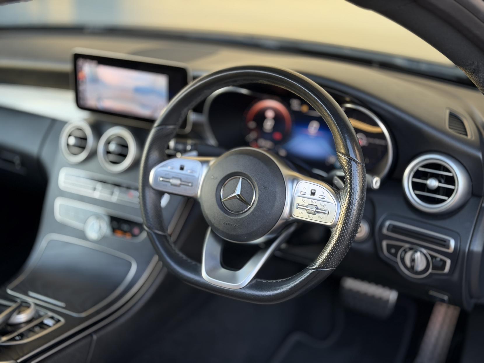 Mercedes-Benz C Class 2.0 C220d AMG Line (Premium Plus) Coupe 2dr Diesel G-Tronic+ Euro 6 (s/s) (194 ps)