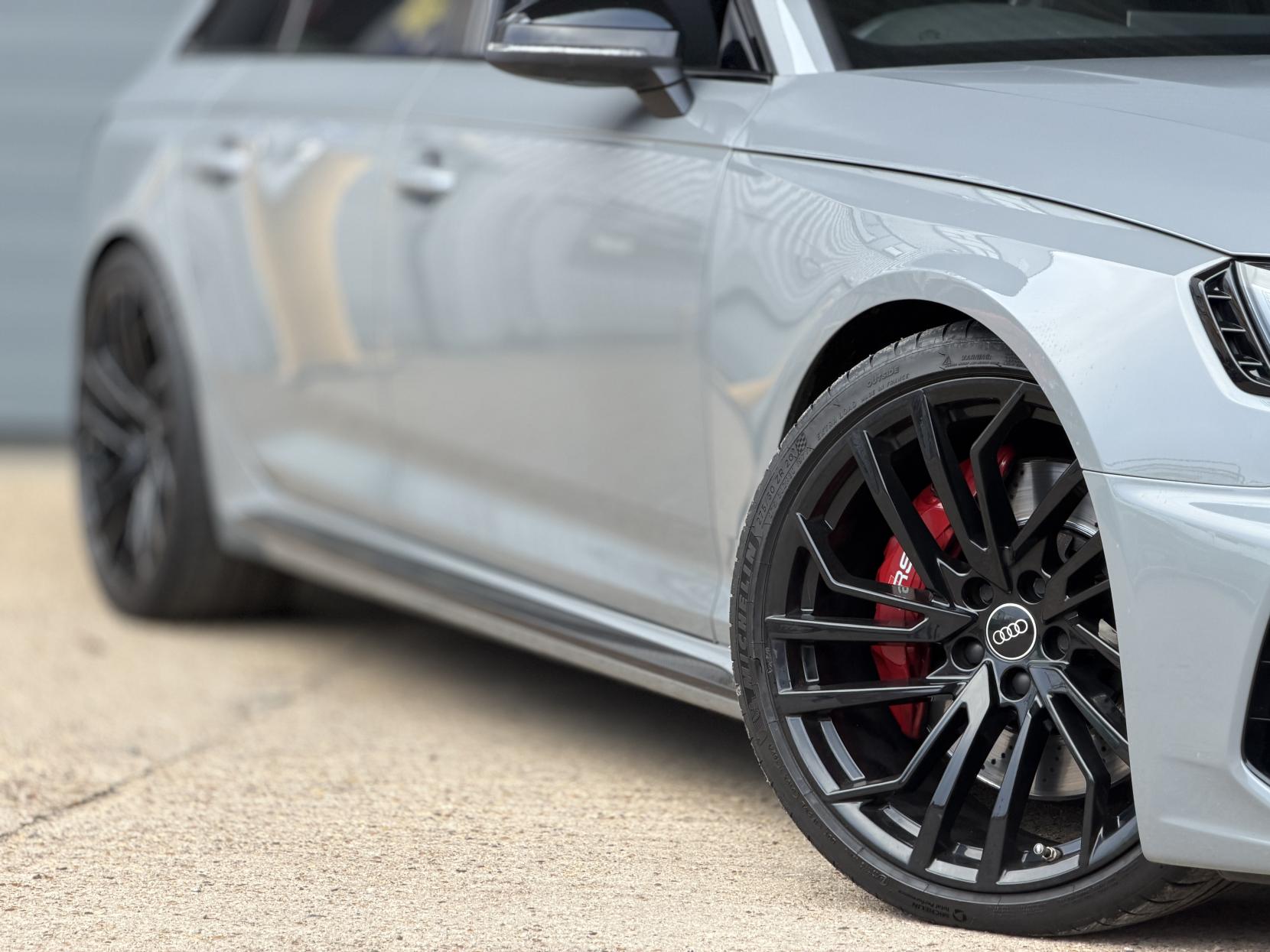 Audi RS4 Avant 2.9 TFSI V6 Carbon Black Estate 5dr Petrol Tiptronic quattro Euro 6 (s/s) (450 ps)