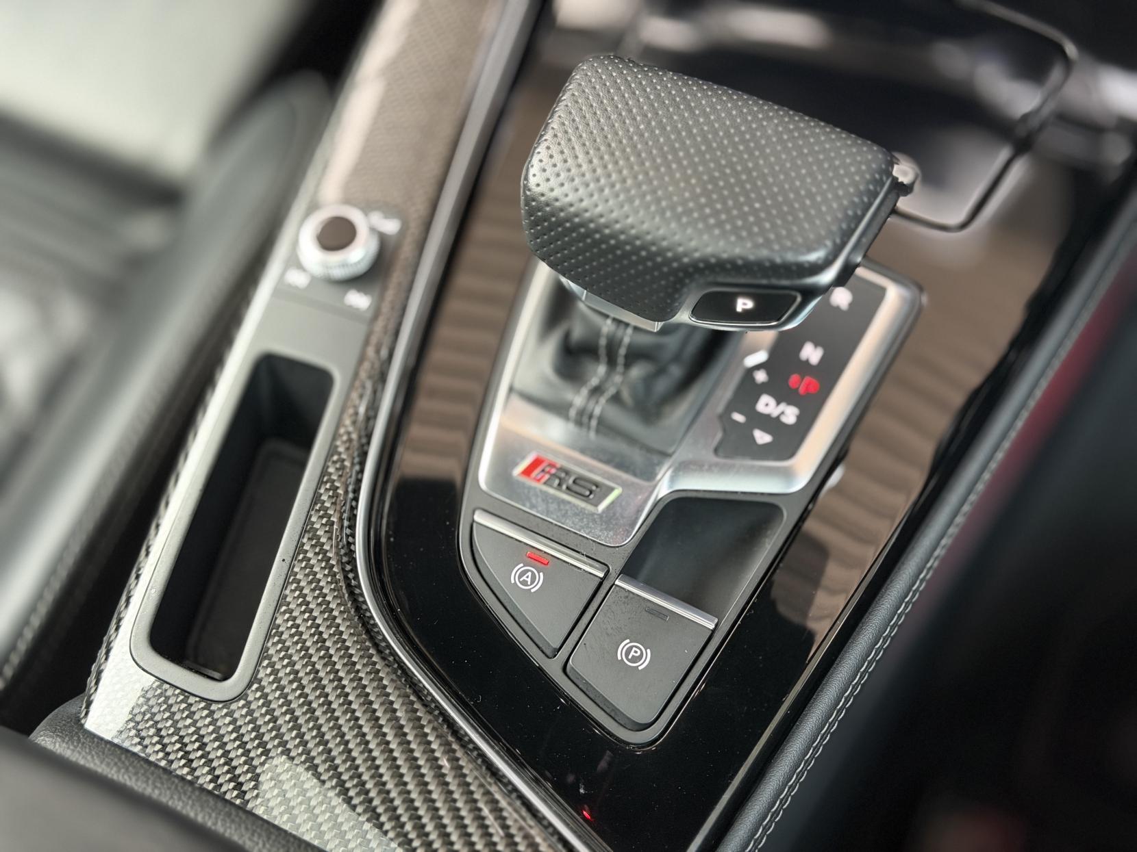 Audi RS4 Avant 2.9 TFSI V6 Carbon Black Estate 5dr Petrol Tiptronic quattro Euro 6 (s/s) (450 ps)