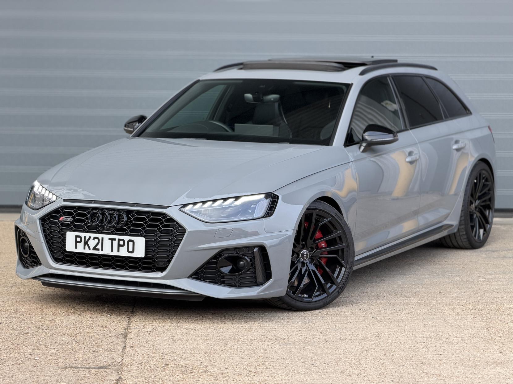 Audi RS4 Avant 2.9 TFSI V6 Carbon Black Estate 5dr Petrol Tiptronic quattro Euro 6 (s/s) (450 ps)