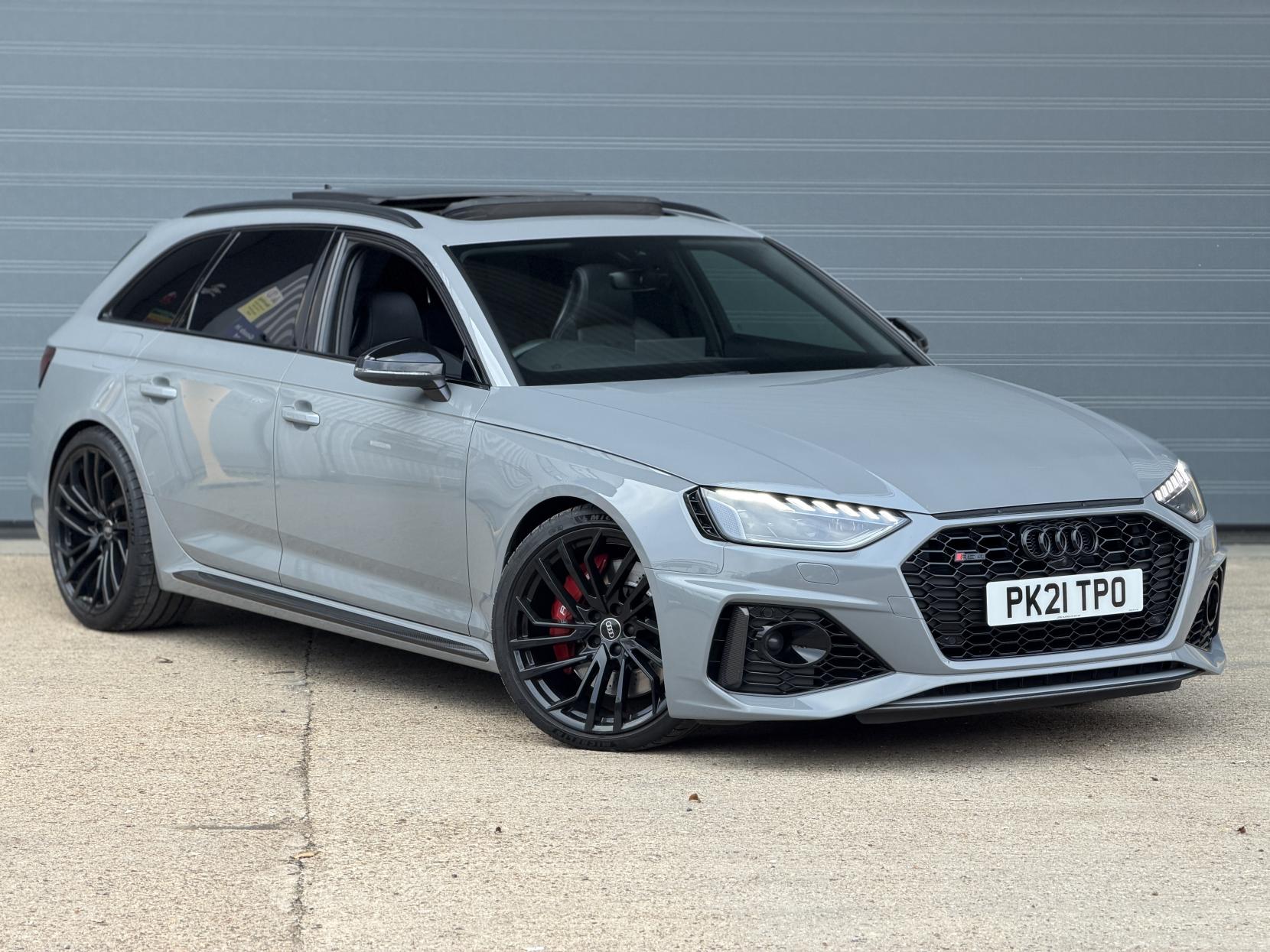 Audi RS4 Avant 2.9 TFSI V6 Carbon Black Estate 5dr Petrol Tiptronic quattro Euro 6 (s/s) (450 ps)