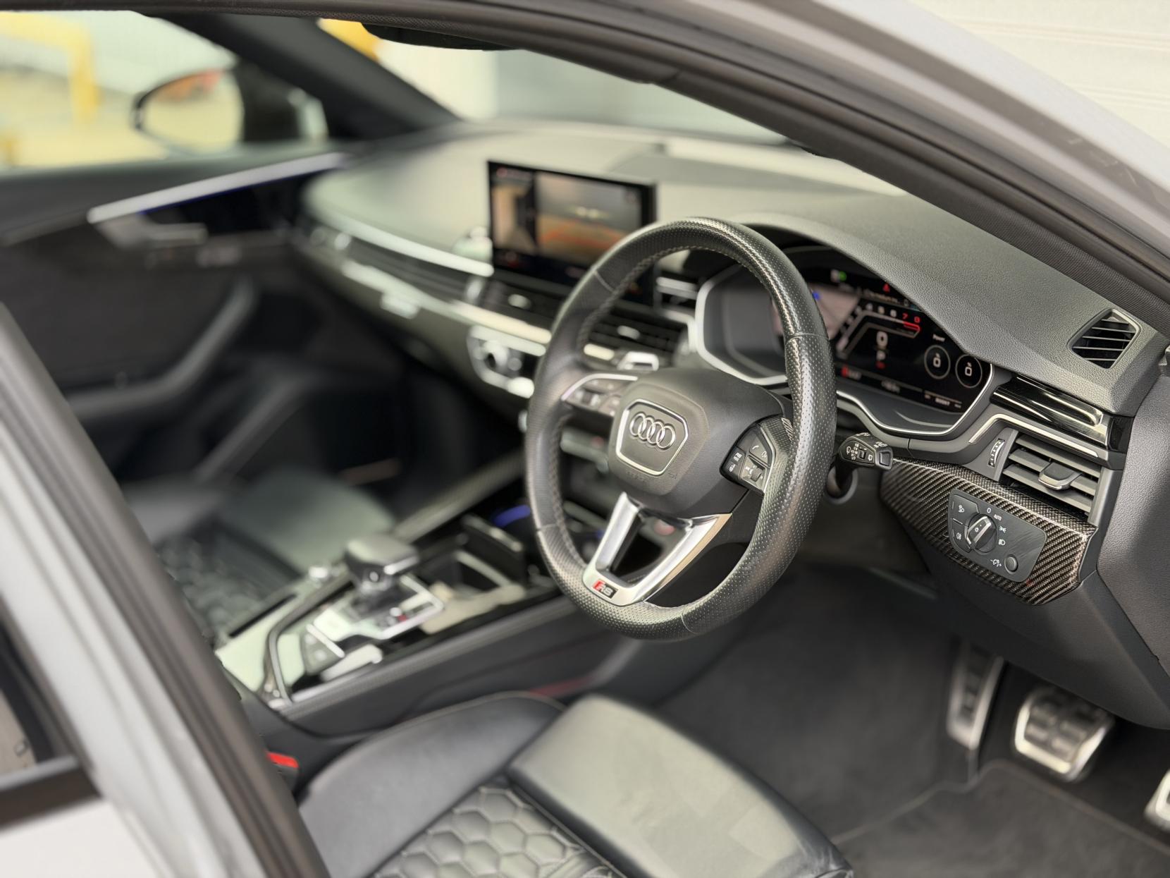 Audi RS4 Avant 2.9 TFSI V6 Carbon Black Estate 5dr Petrol Tiptronic quattro Euro 6 (s/s) (450 ps)