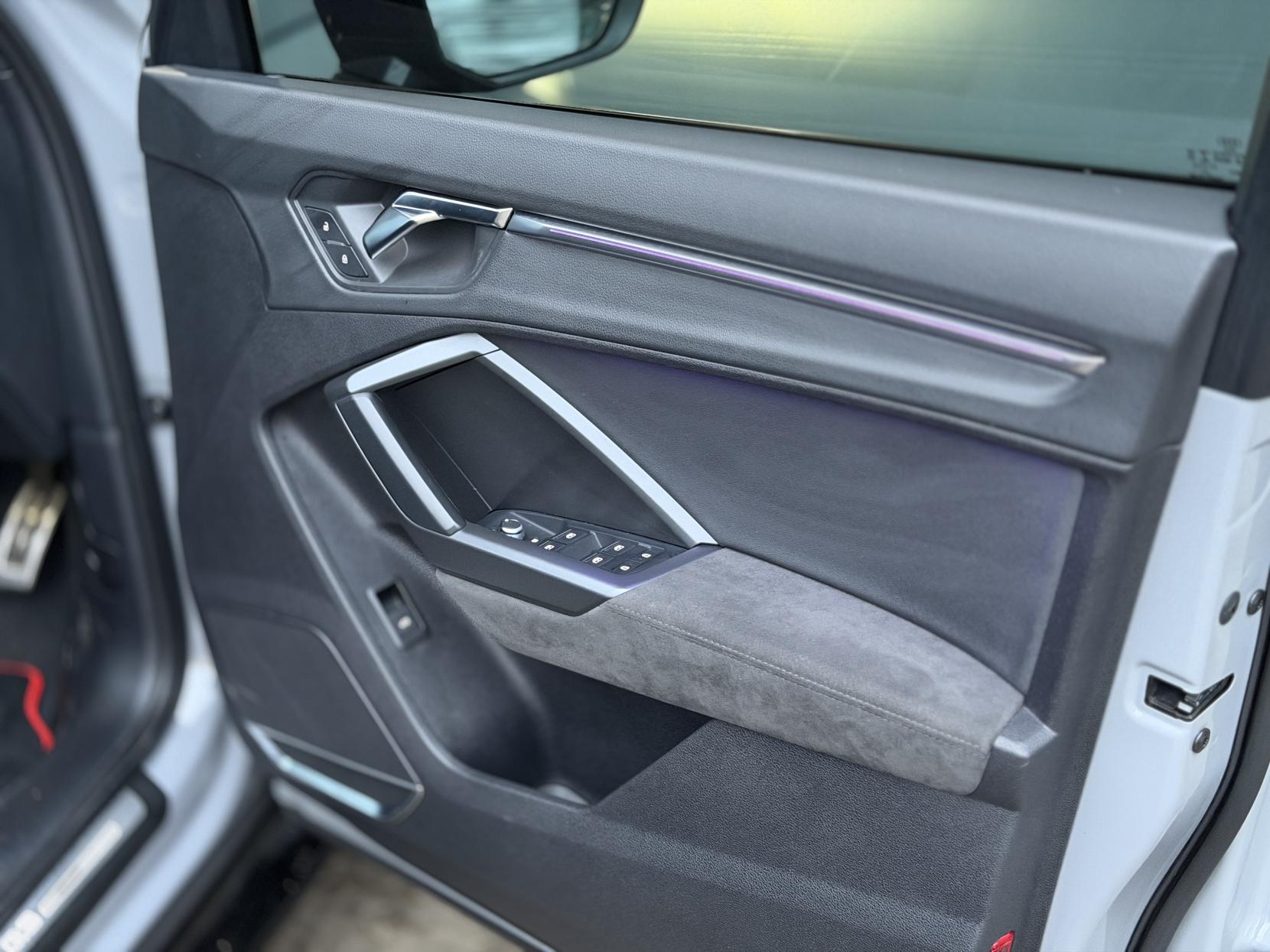 Audi RS Q3 2.5 TFSI Audi Sport Edition Sportback 5dr Petrol S Tronic quattro Euro 6 (s/s) (400 ps)