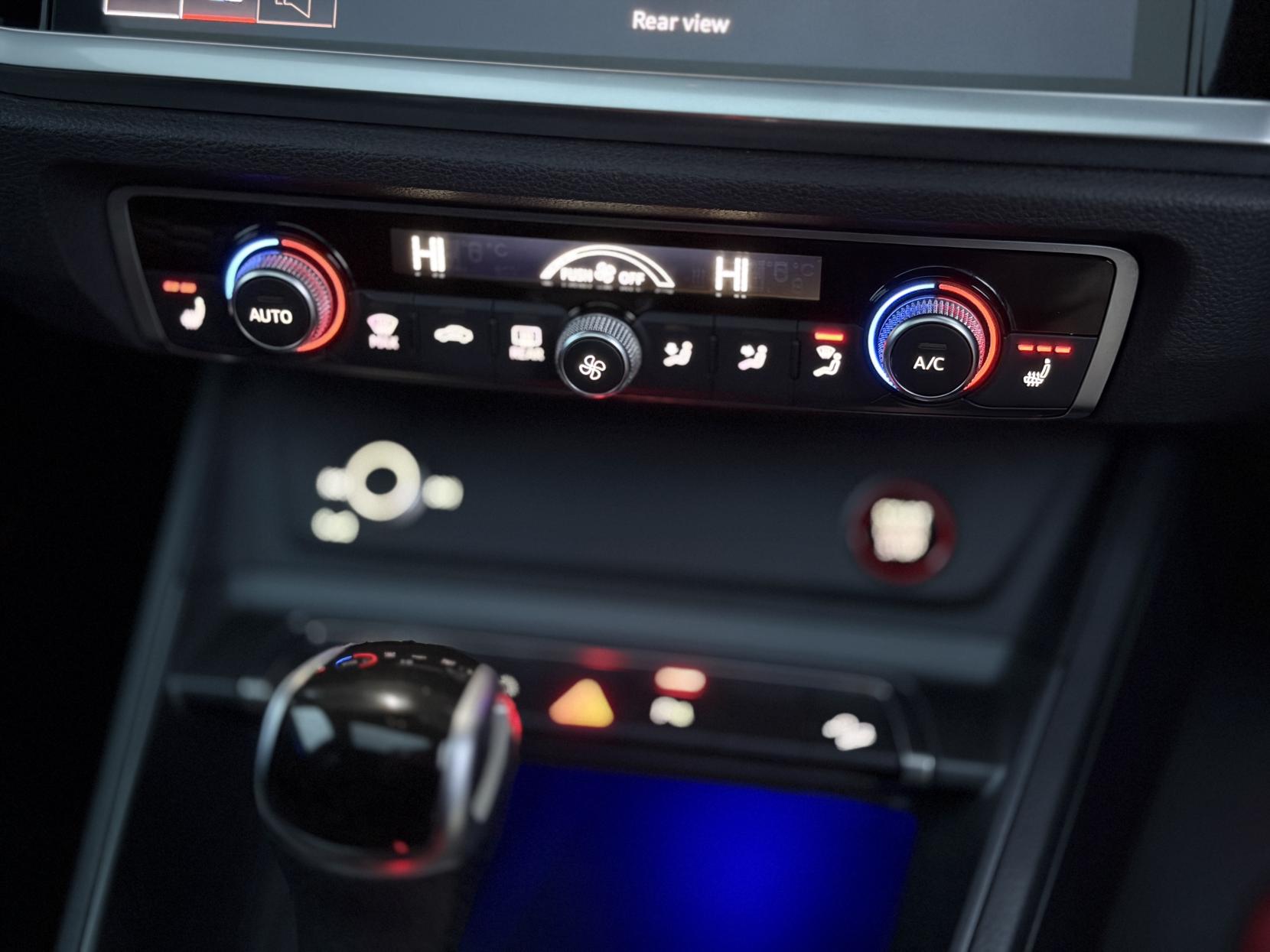 Audi RS Q3 2.5 TFSI Audi Sport Edition Sportback 5dr Petrol S Tronic quattro Euro 6 (s/s) (400 ps)