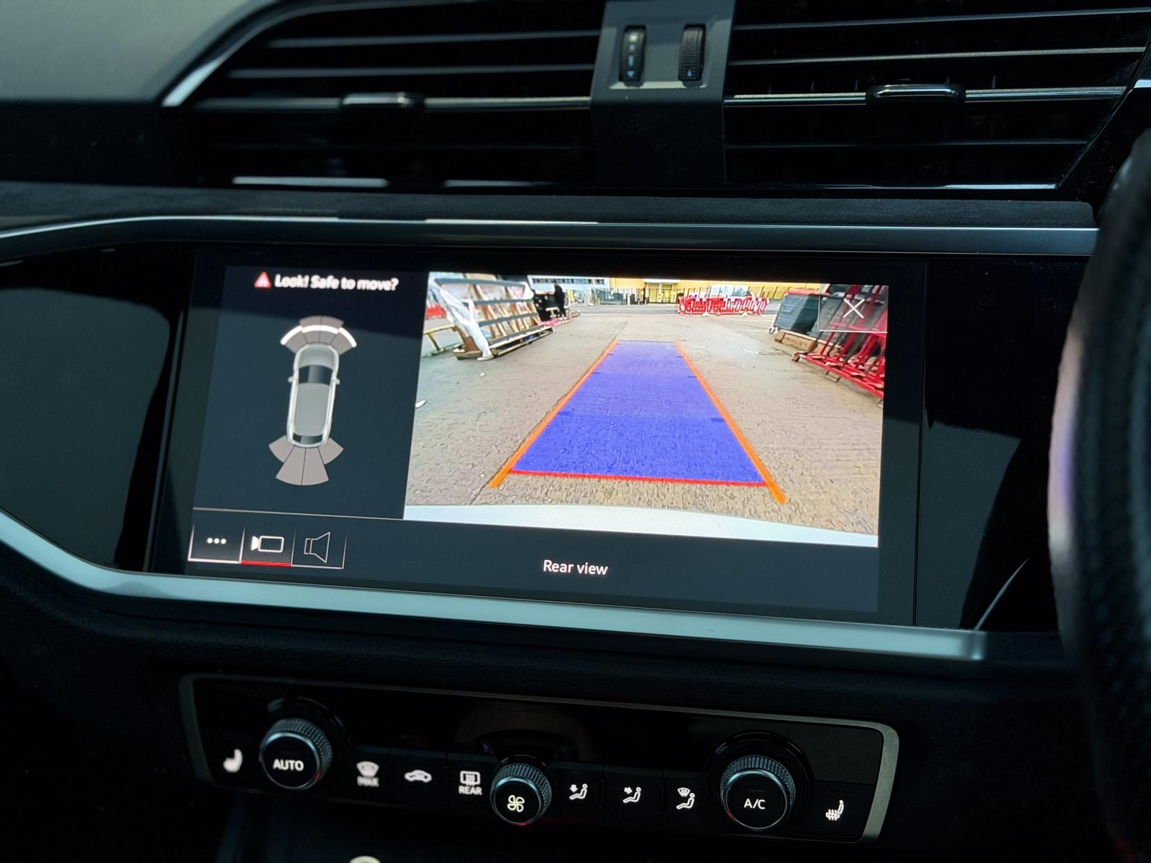 Audi RS Q3 2.5 TFSI Audi Sport Edition Sportback 5dr Petrol S Tronic quattro Euro 6 (s/s) (400 ps)