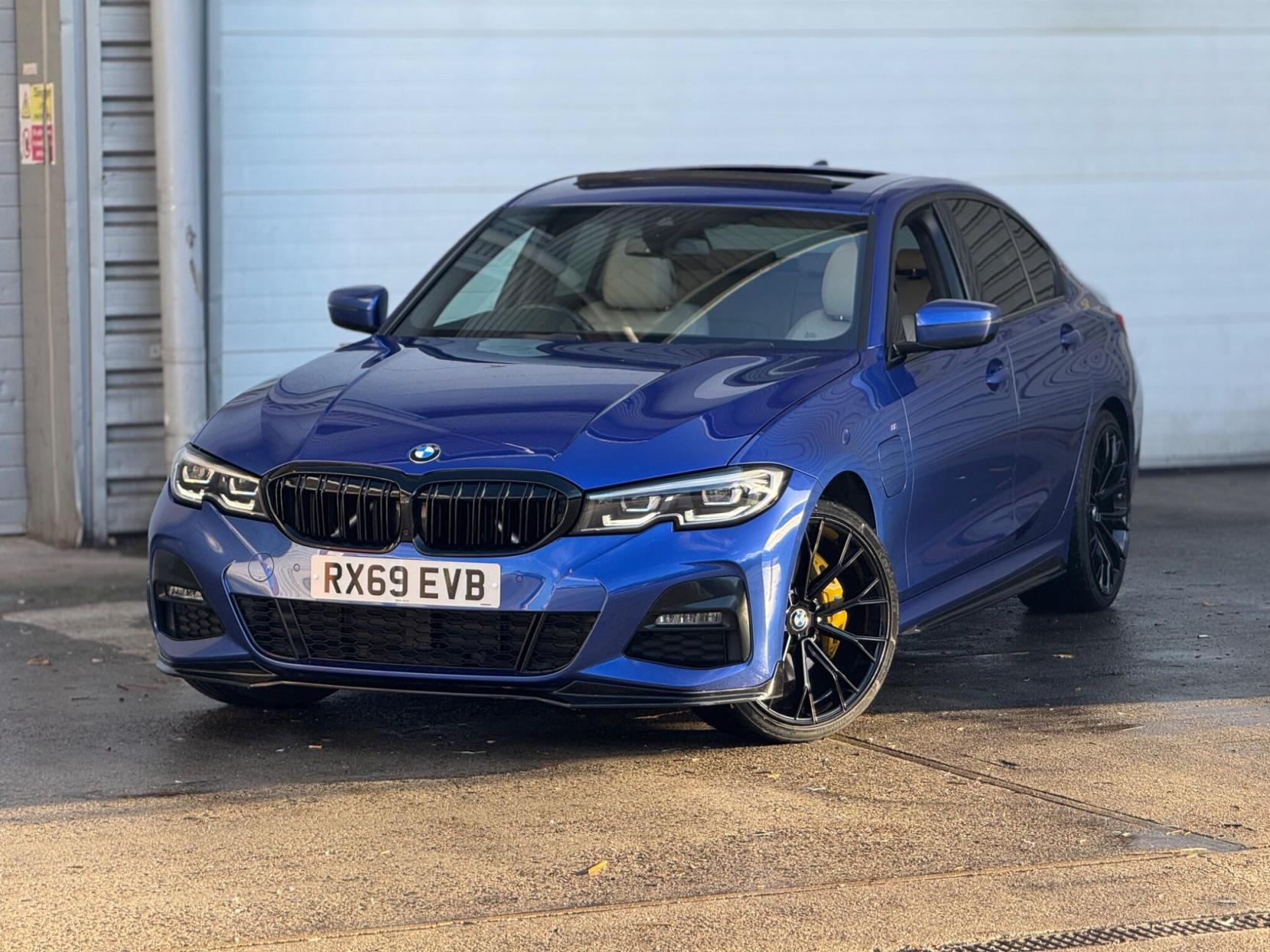 BMW 3 Series 2.0 330e 12kWh M Sport Auto Euro 6 (s/s) 4dr