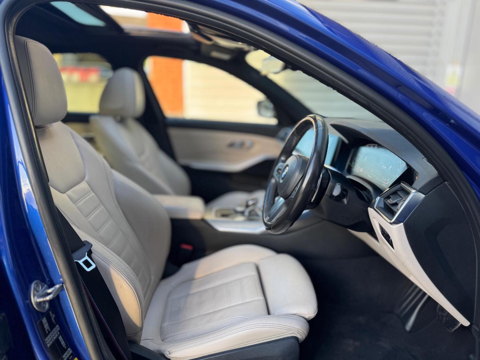 BMW 3 Series 2.0 330e 12kWh M Sport Auto Euro 6 (s/s) 4dr