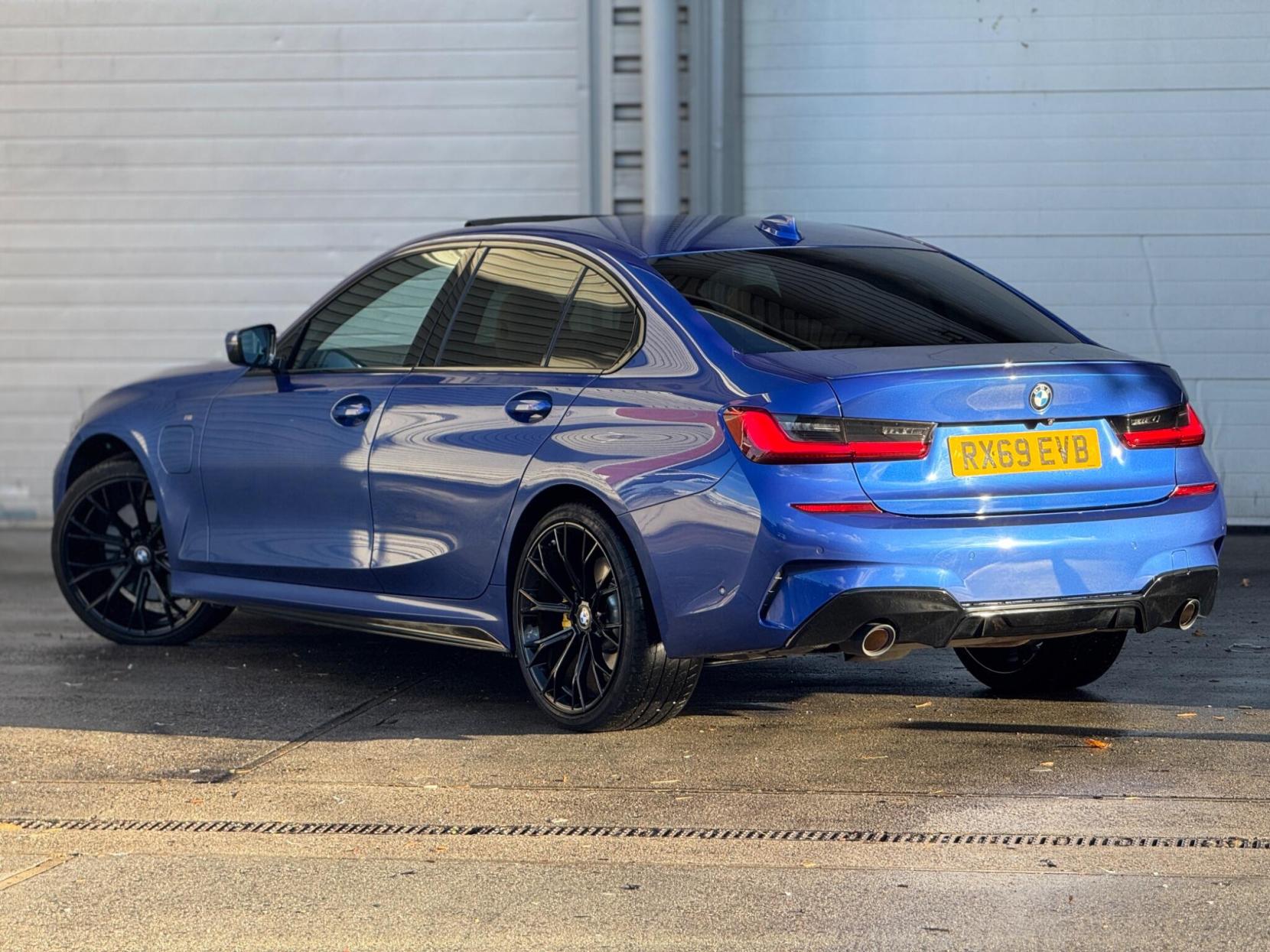 BMW 3 Series 2.0 330e 12kWh M Sport Auto Euro 6 (s/s) 4dr