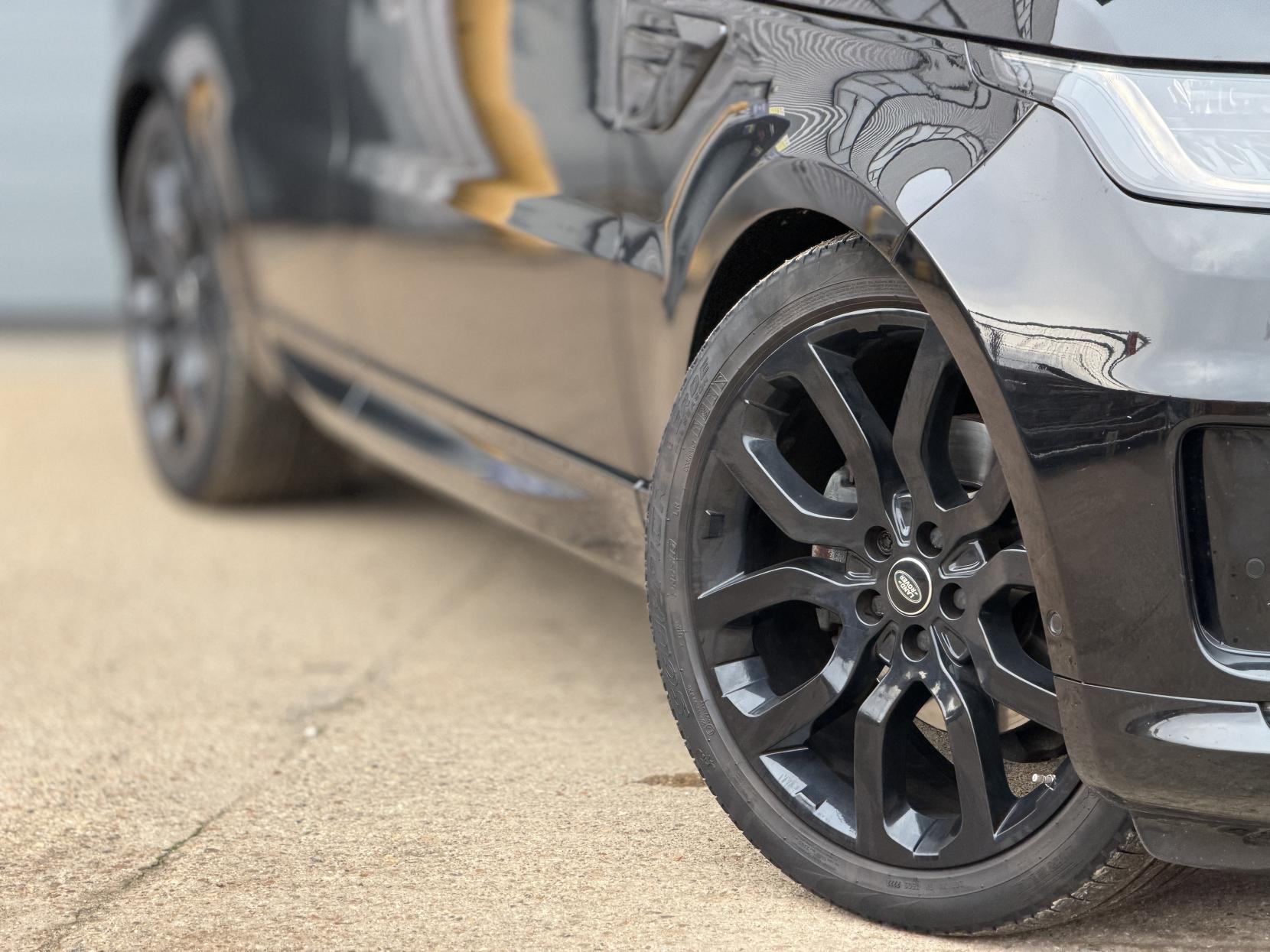 Land Rover Range Rover Sport 3.0 SD V6 Autobiography Dynamic SUV 5dr Diesel Auto 4WD Euro 6 (s/s) (306 ps)