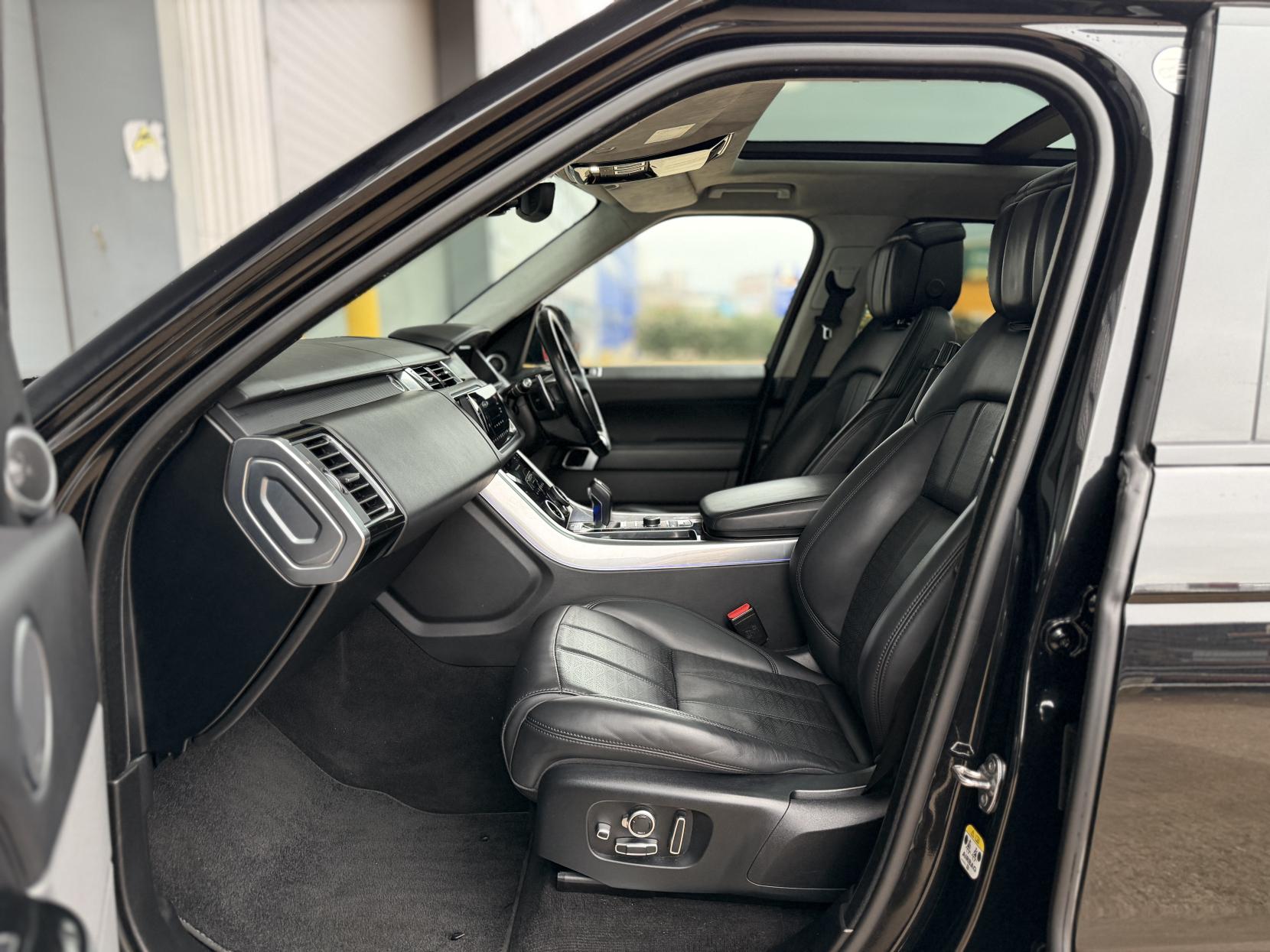 Land Rover Range Rover Sport 3.0 SD V6 Autobiography Dynamic SUV 5dr Diesel Auto 4WD Euro 6 (s/s) (306 ps)