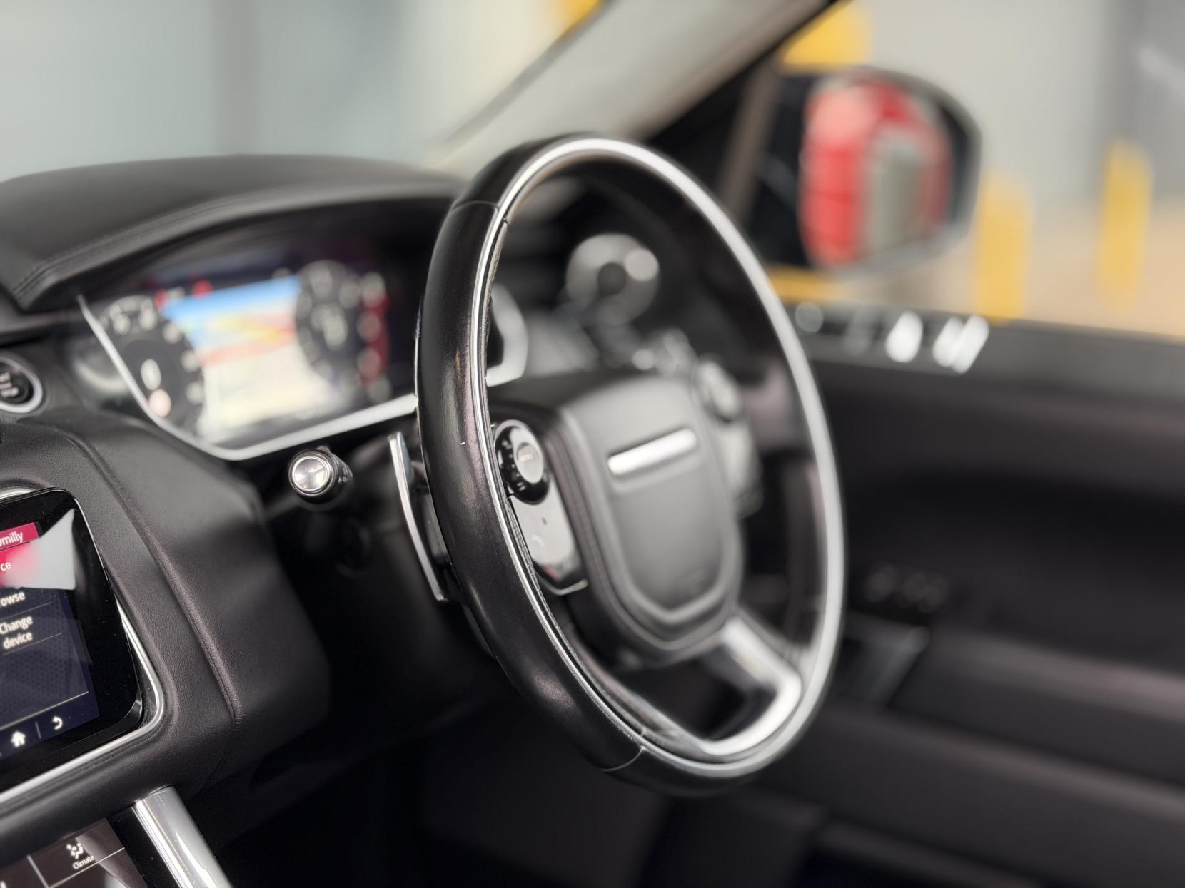 Land Rover Range Rover Sport 3.0 SD V6 Autobiography Dynamic SUV 5dr Diesel Auto 4WD Euro 6 (s/s) (306 ps)