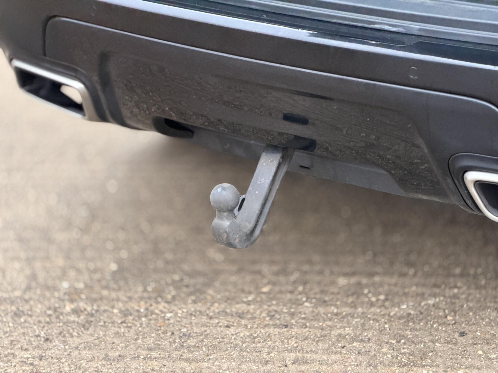 Land Rover Range Rover Sport 3.0 SD V6 Autobiography Dynamic SUV 5dr Diesel Auto 4WD Euro 6 (s/s) (306 ps)