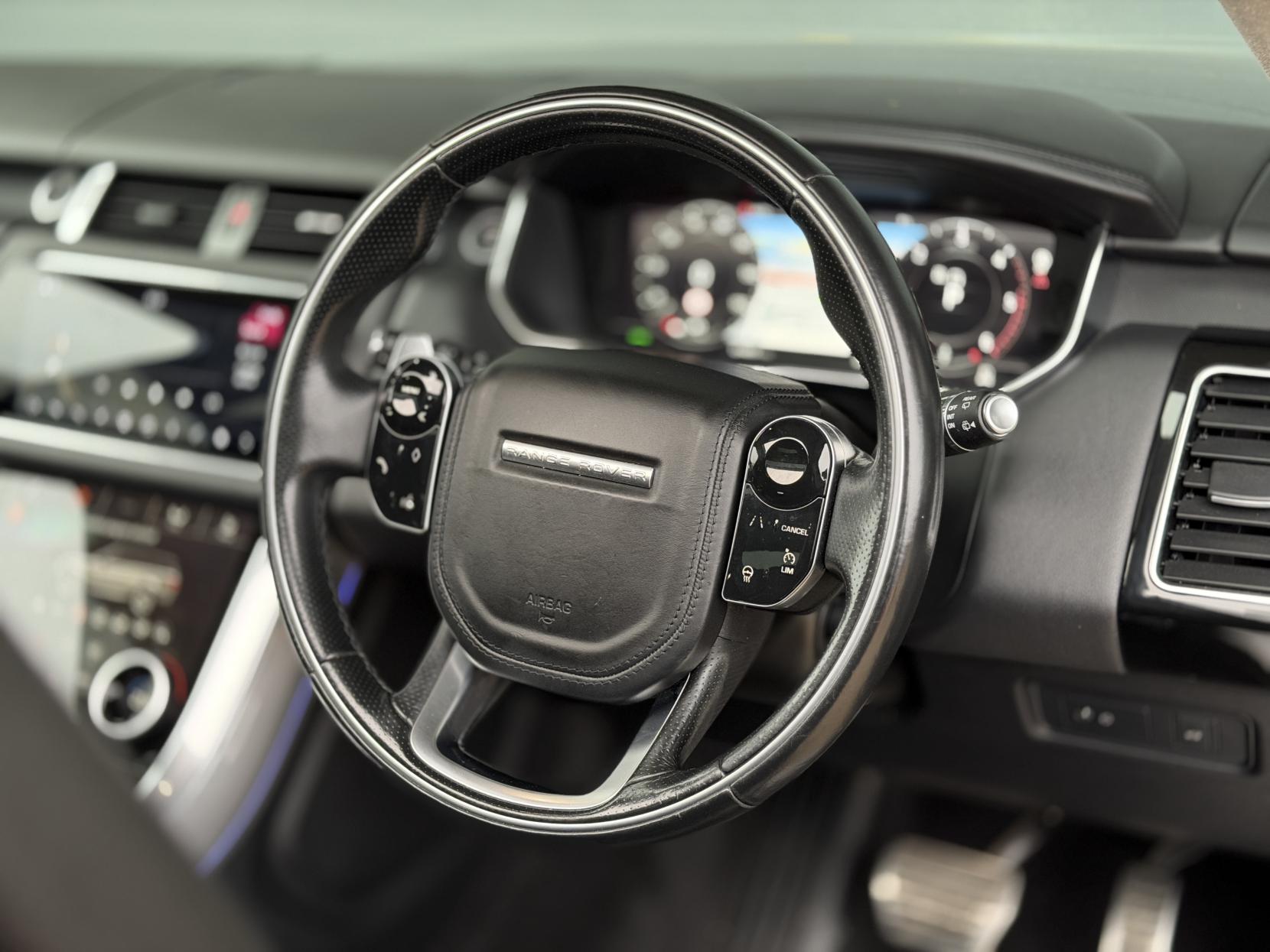 Land Rover Range Rover Sport 3.0 SD V6 Autobiography Dynamic SUV 5dr Diesel Auto 4WD Euro 6 (s/s) (306 ps)