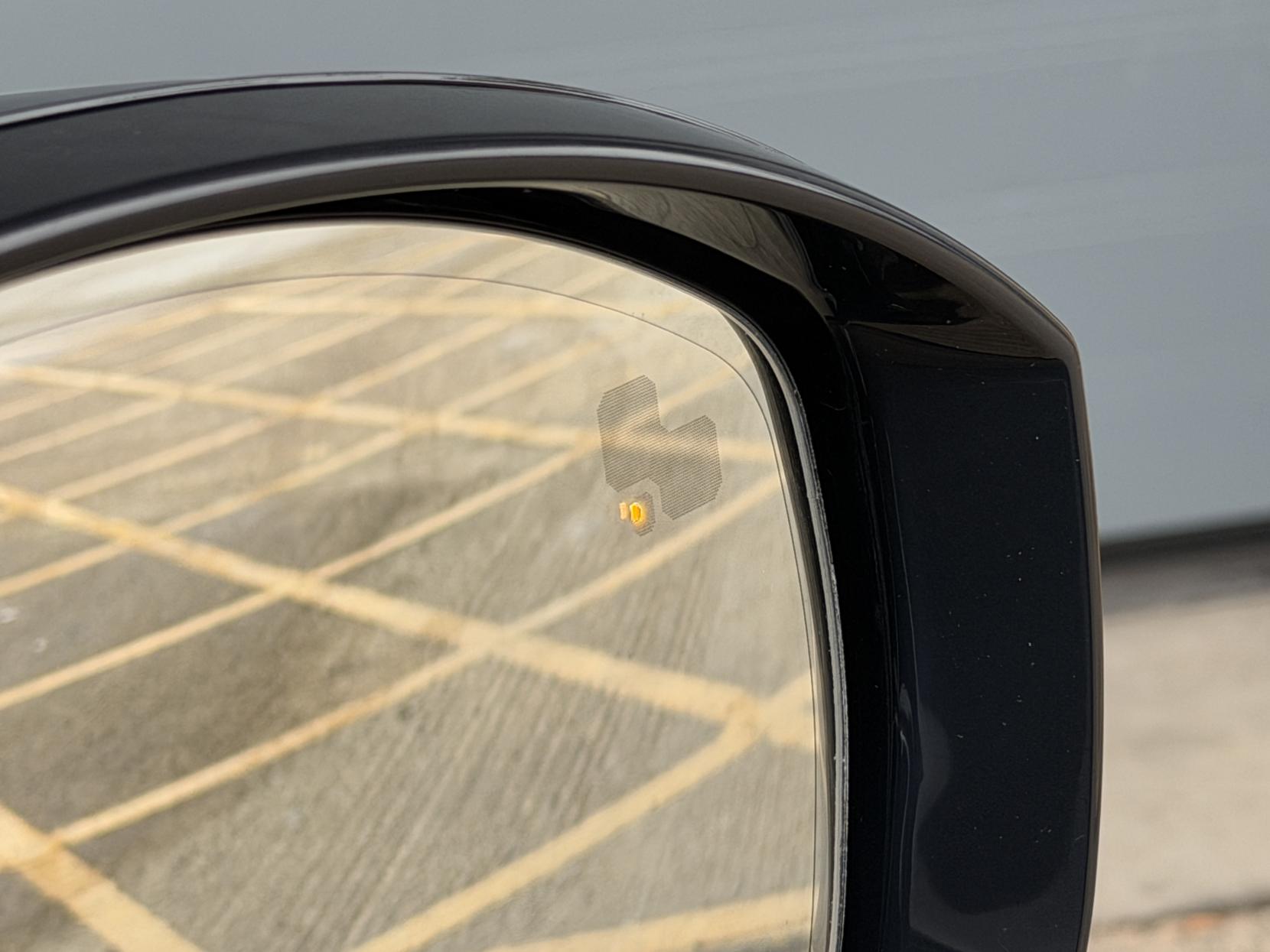 Land Rover Range Rover Sport 3.0 SD V6 Autobiography Dynamic SUV 5dr Diesel Auto 4WD Euro 6 (s/s) (306 ps)