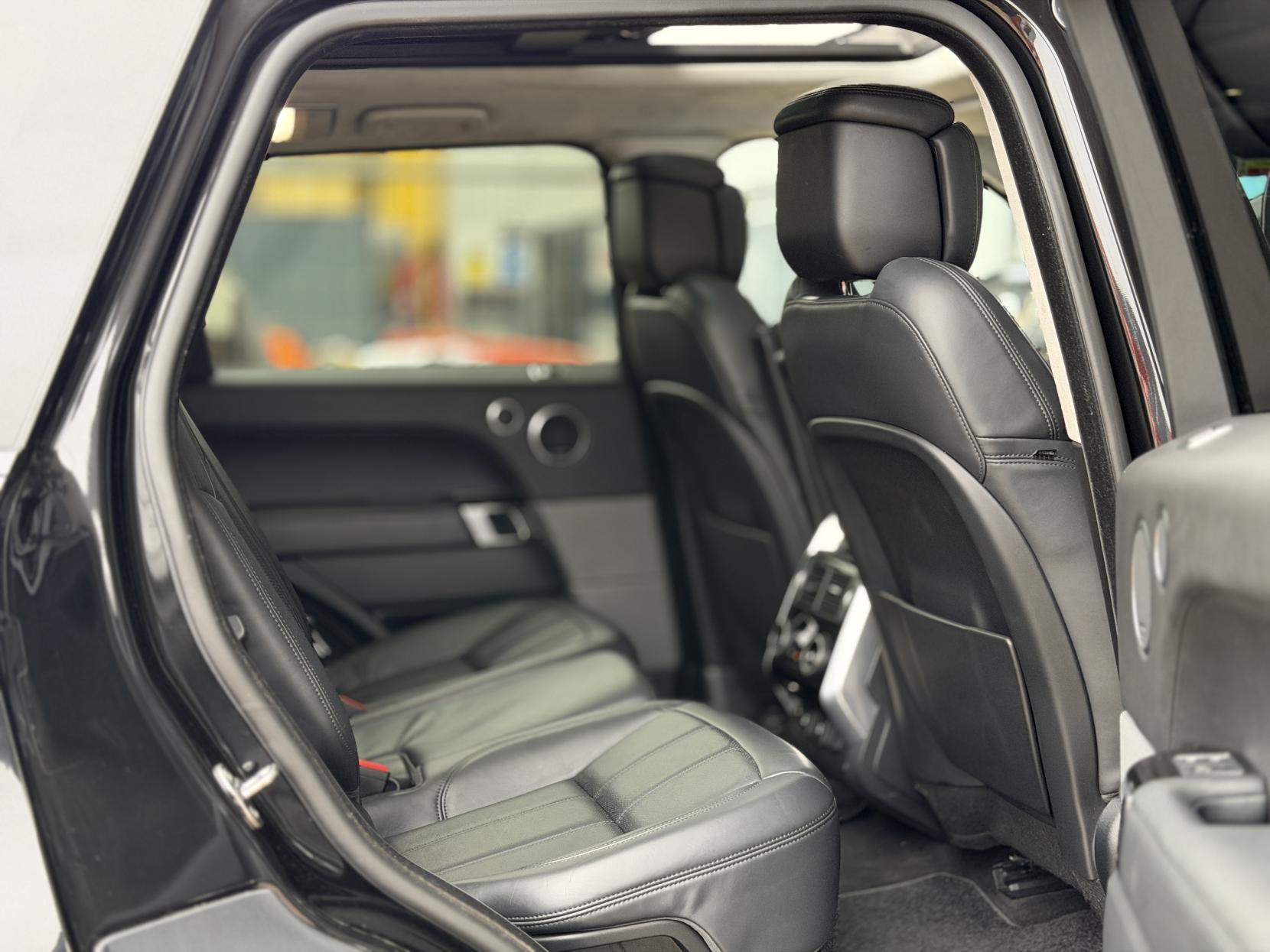 Land Rover Range Rover Sport 3.0 SD V6 Autobiography Dynamic SUV 5dr Diesel Auto 4WD Euro 6 (s/s) (306 ps)