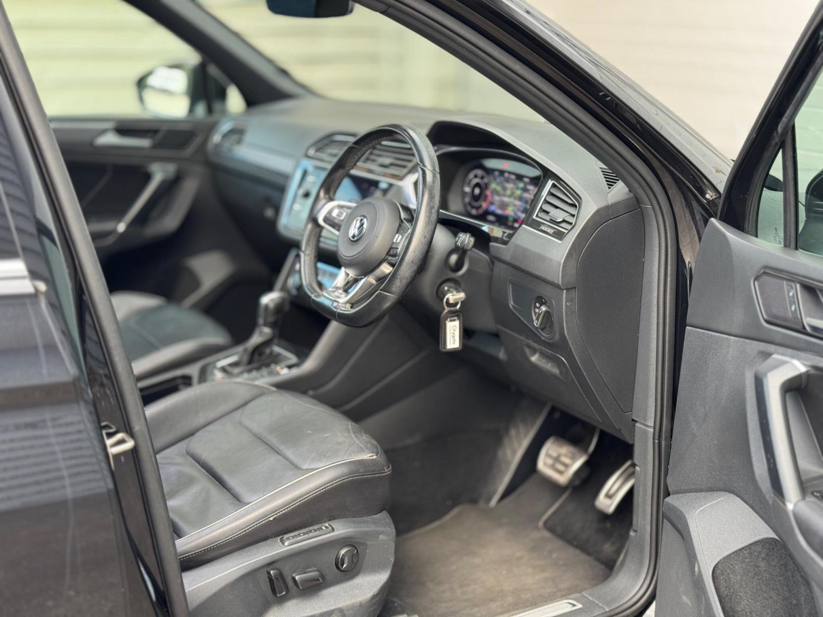 Volkswagen Tiguan 2.0 TDI R-Line DSG 4Motion Euro 6 (s/s) 5dr