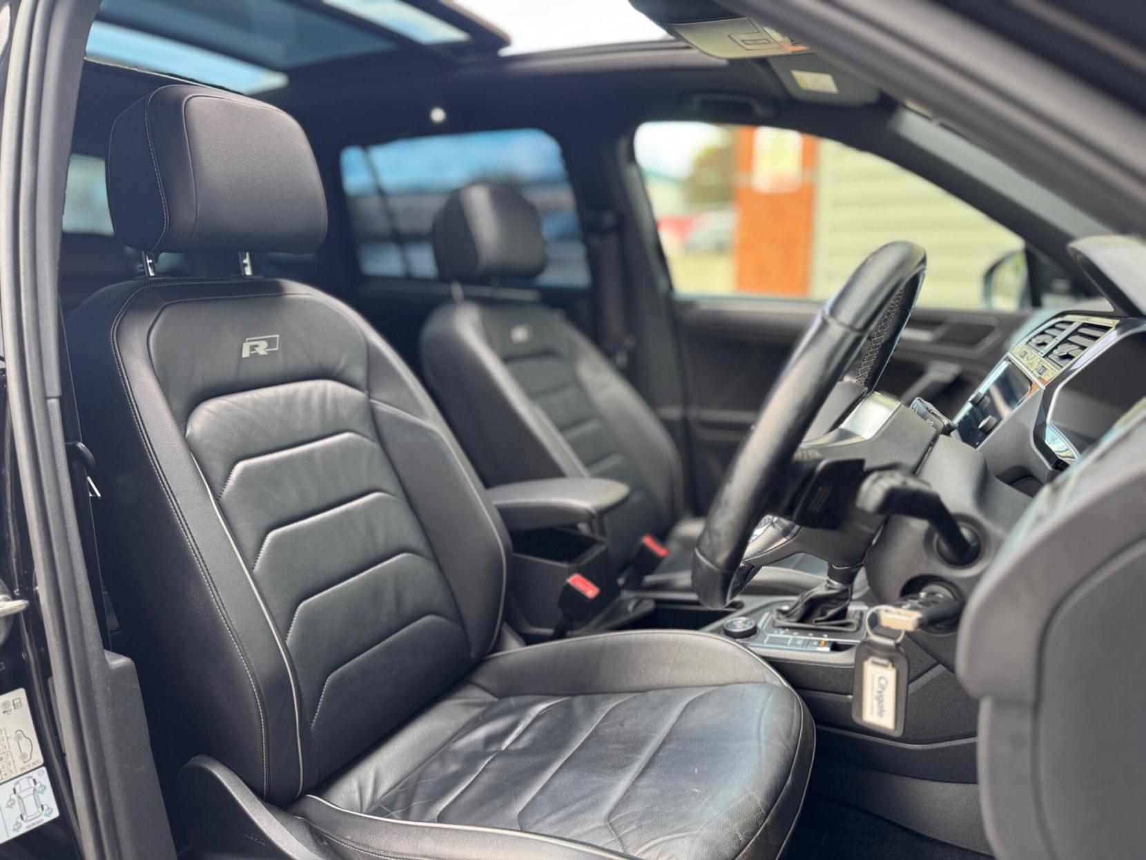 Volkswagen Tiguan 2.0 TDI R-Line DSG 4Motion Euro 6 (s/s) 5dr
