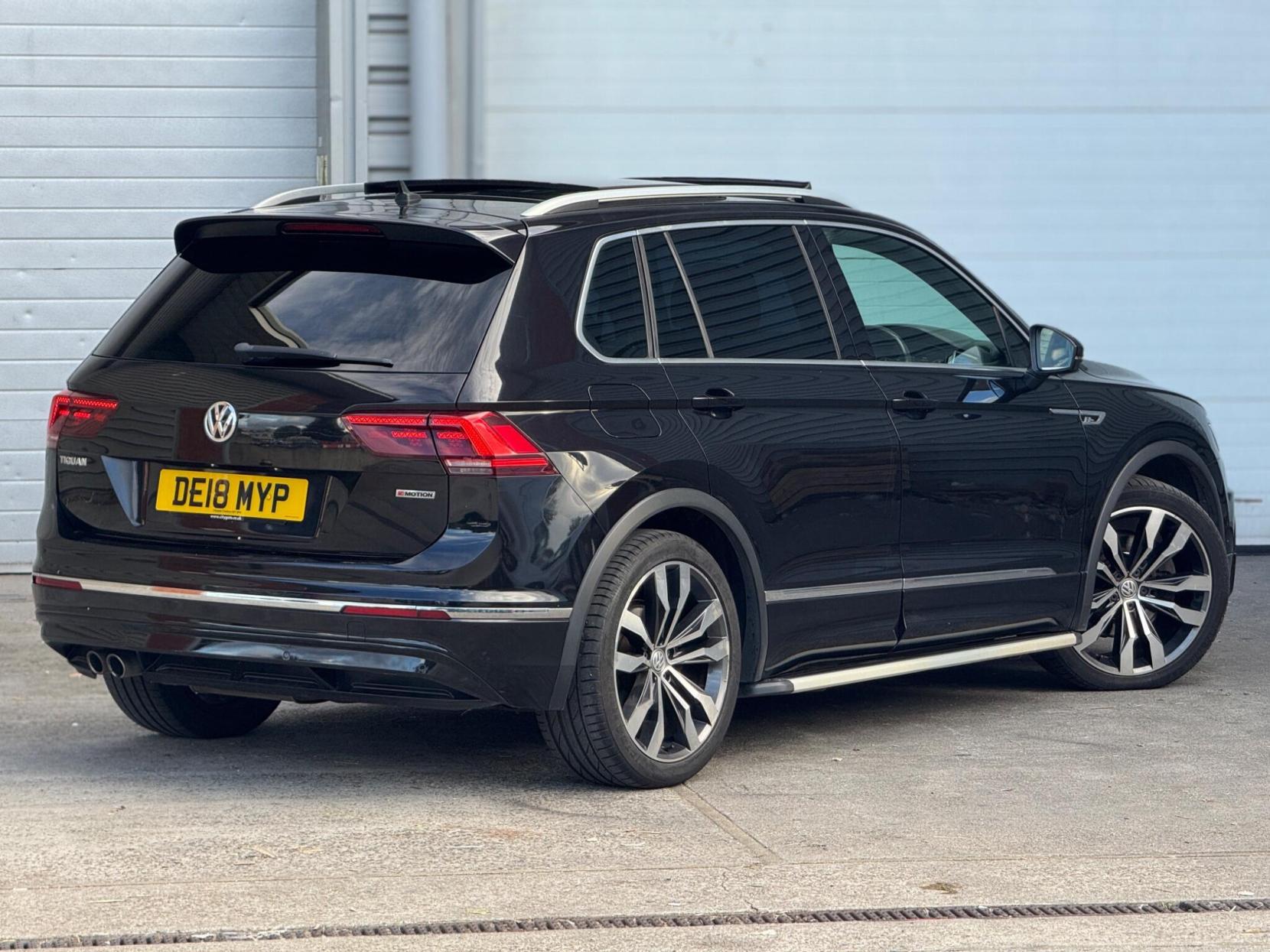 Volkswagen Tiguan 2.0 TDI R-Line DSG 4Motion Euro 6 (s/s) 5dr