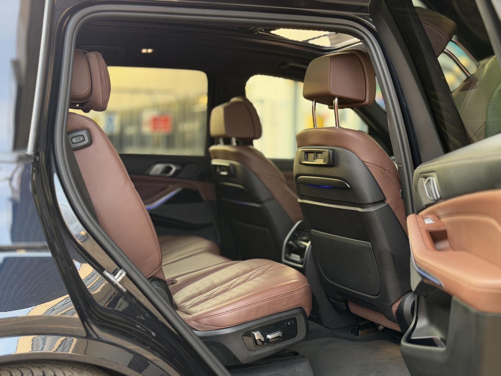 BMW X7 3.0 40i M Sport SUV 5dr Petrol Auto xDrive Euro 6 (s/s) (340 ps)