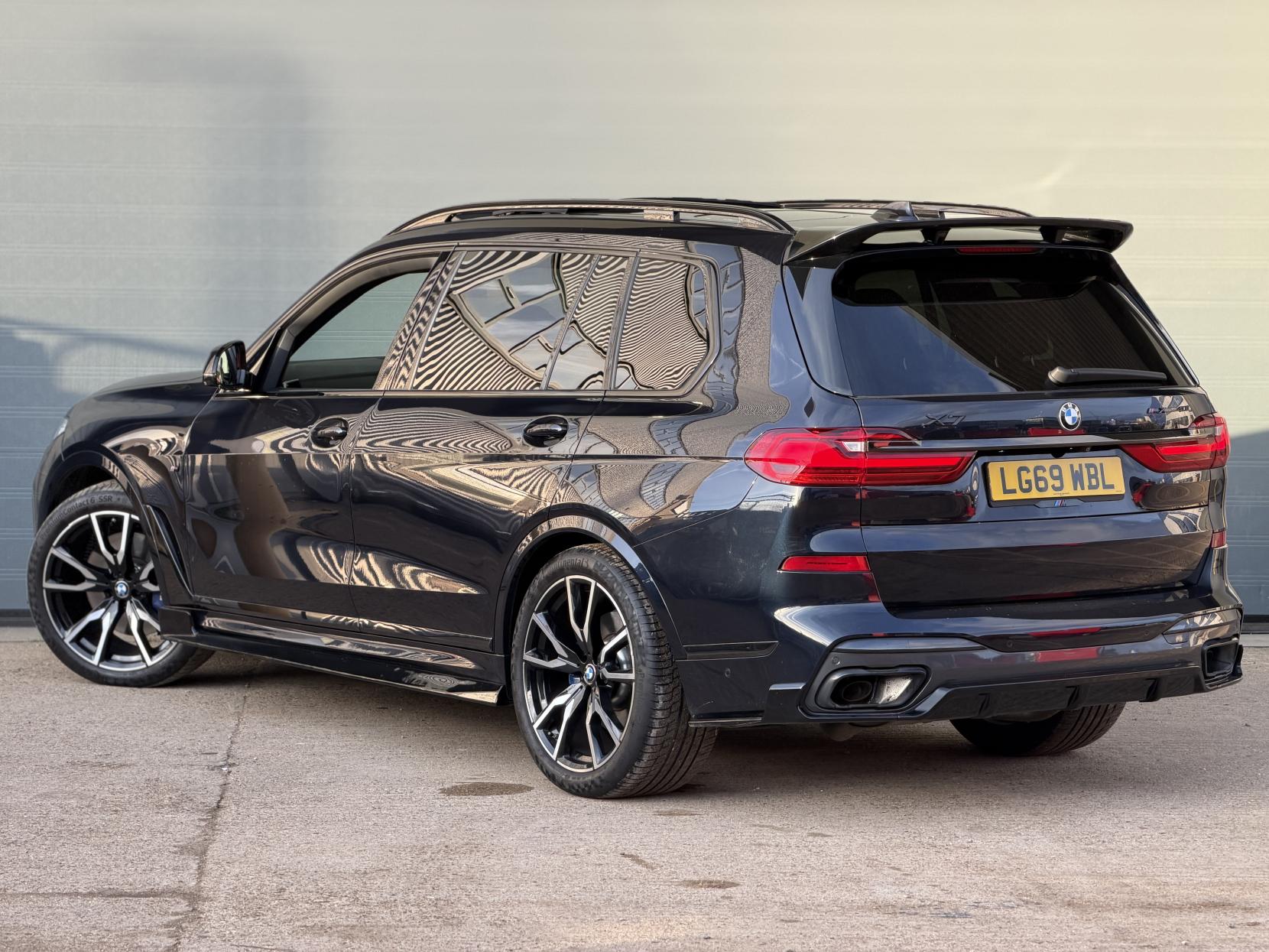 BMW X7 3.0 40i M Sport SUV 5dr Petrol Auto xDrive Euro 6 (s/s) (340 ps)