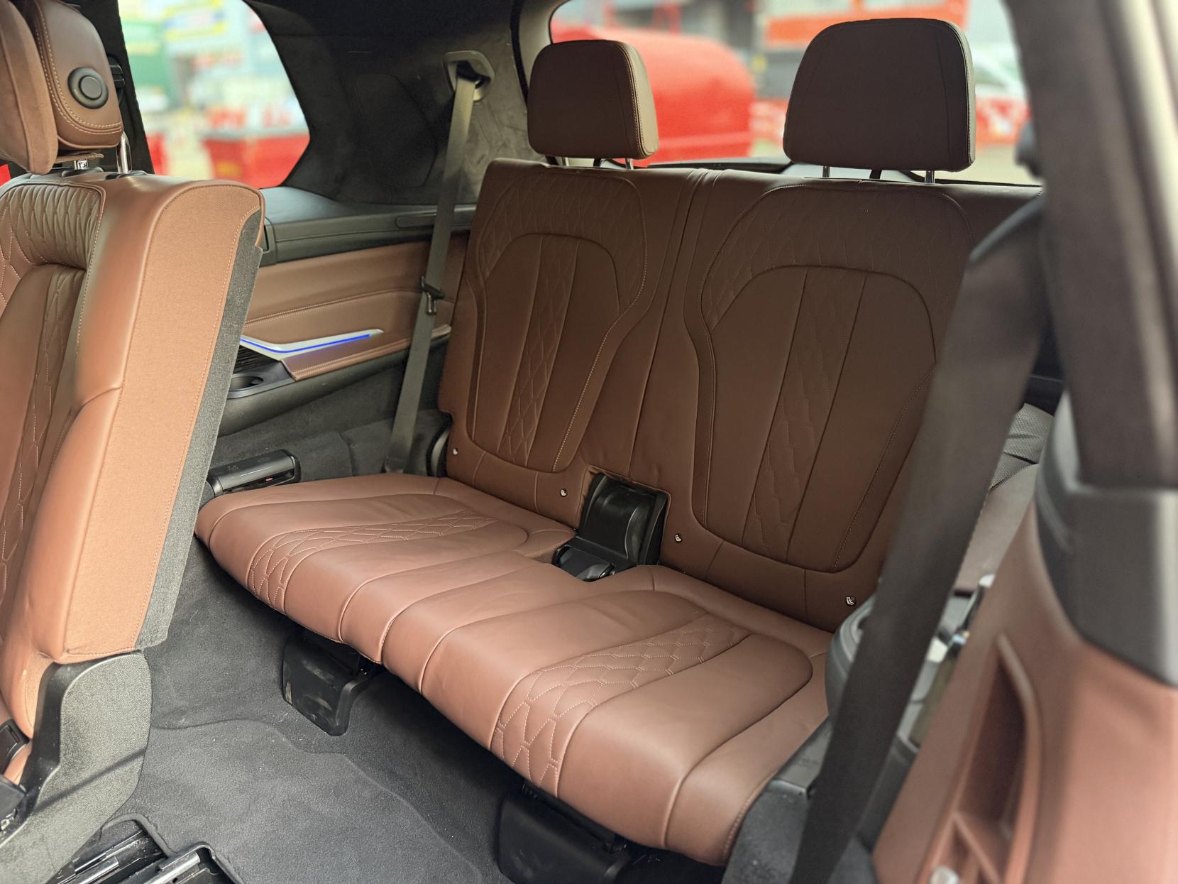 BMW X7 3.0 40i M Sport SUV 5dr Petrol Auto xDrive Euro 6 (s/s) (340 ps)