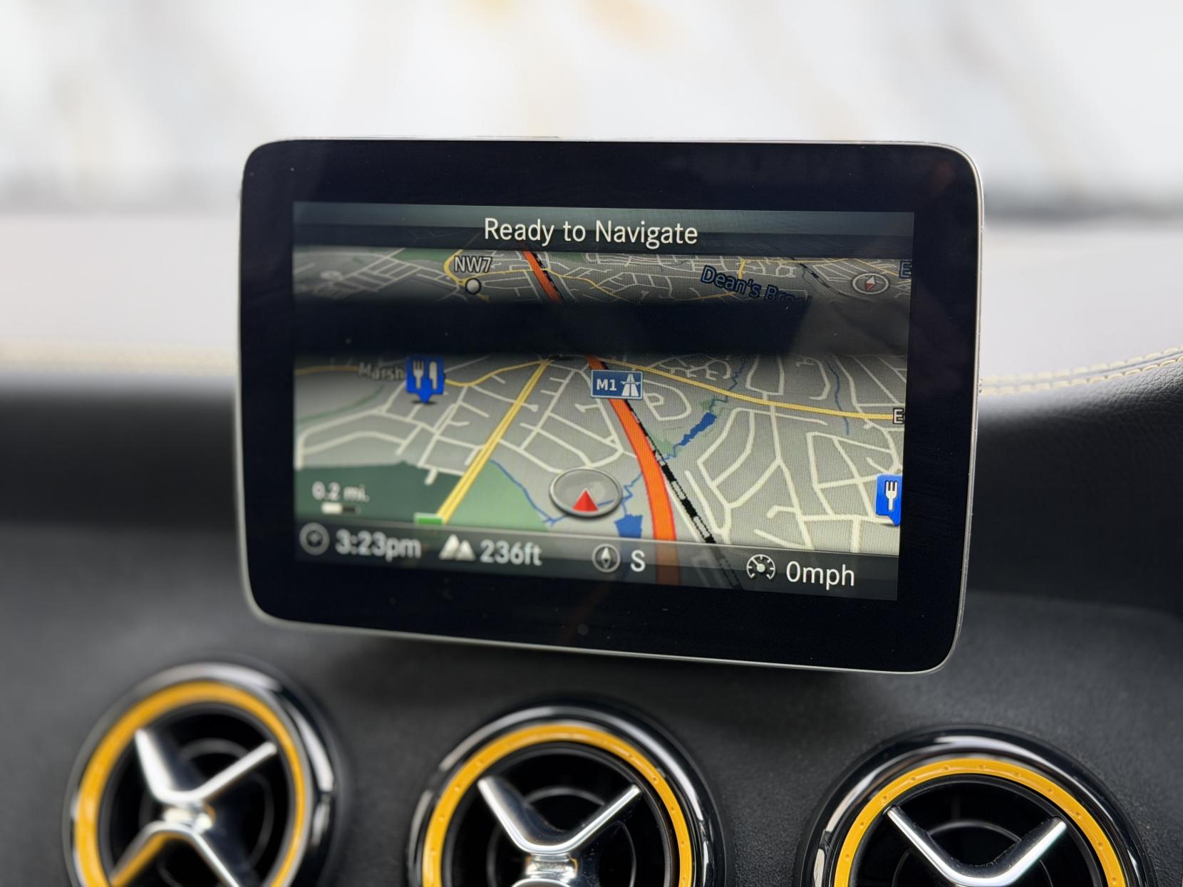 Mercedes-Benz GLA 2.0 GLA45 AMG Yellow Night Edition SUV 5dr Petrol SpdS DCT 4MATIC Euro 6 (s/s) (381 ps)